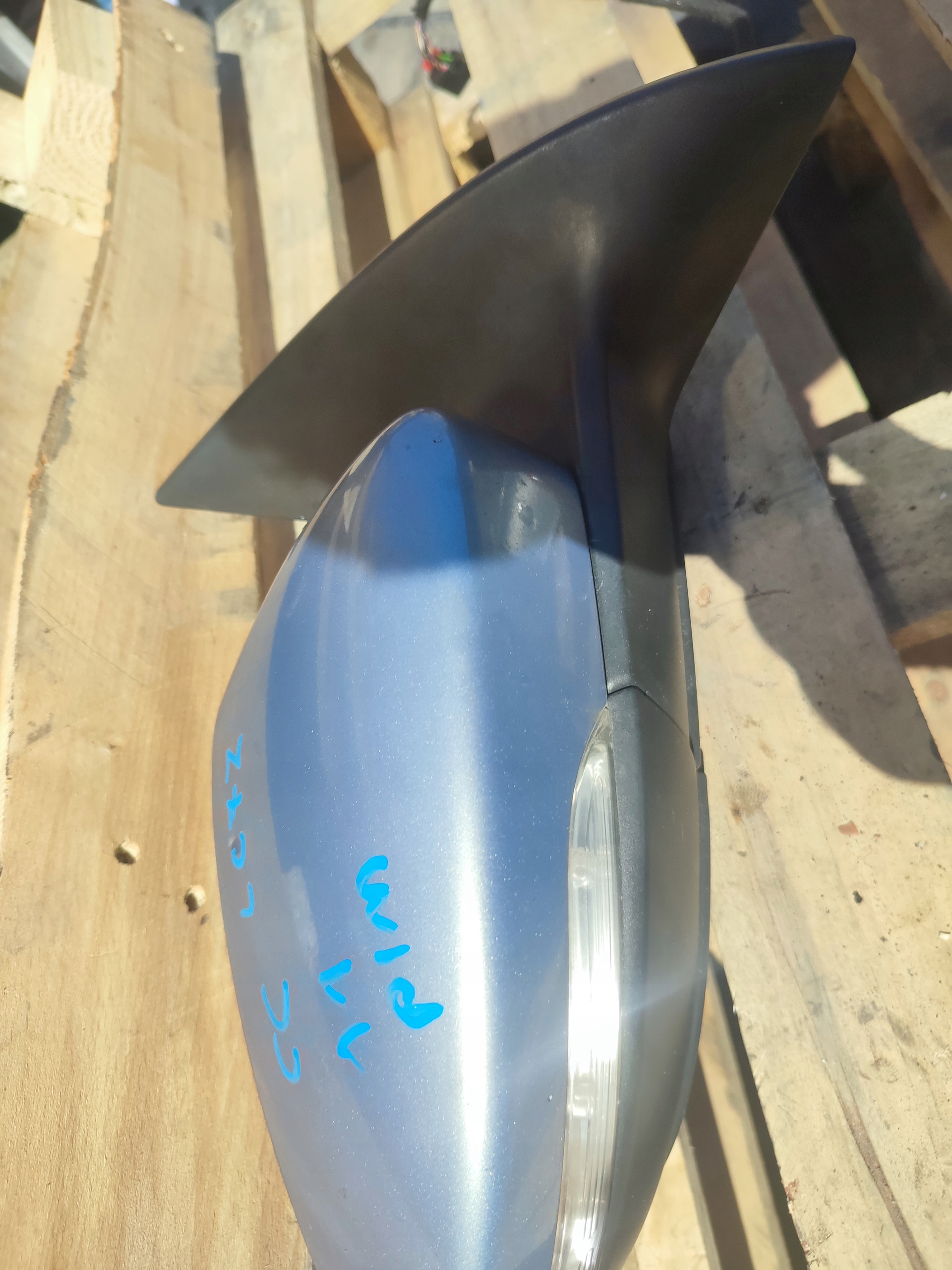 mirror right Volkswagen Passat CC 11 PIN LC7Z