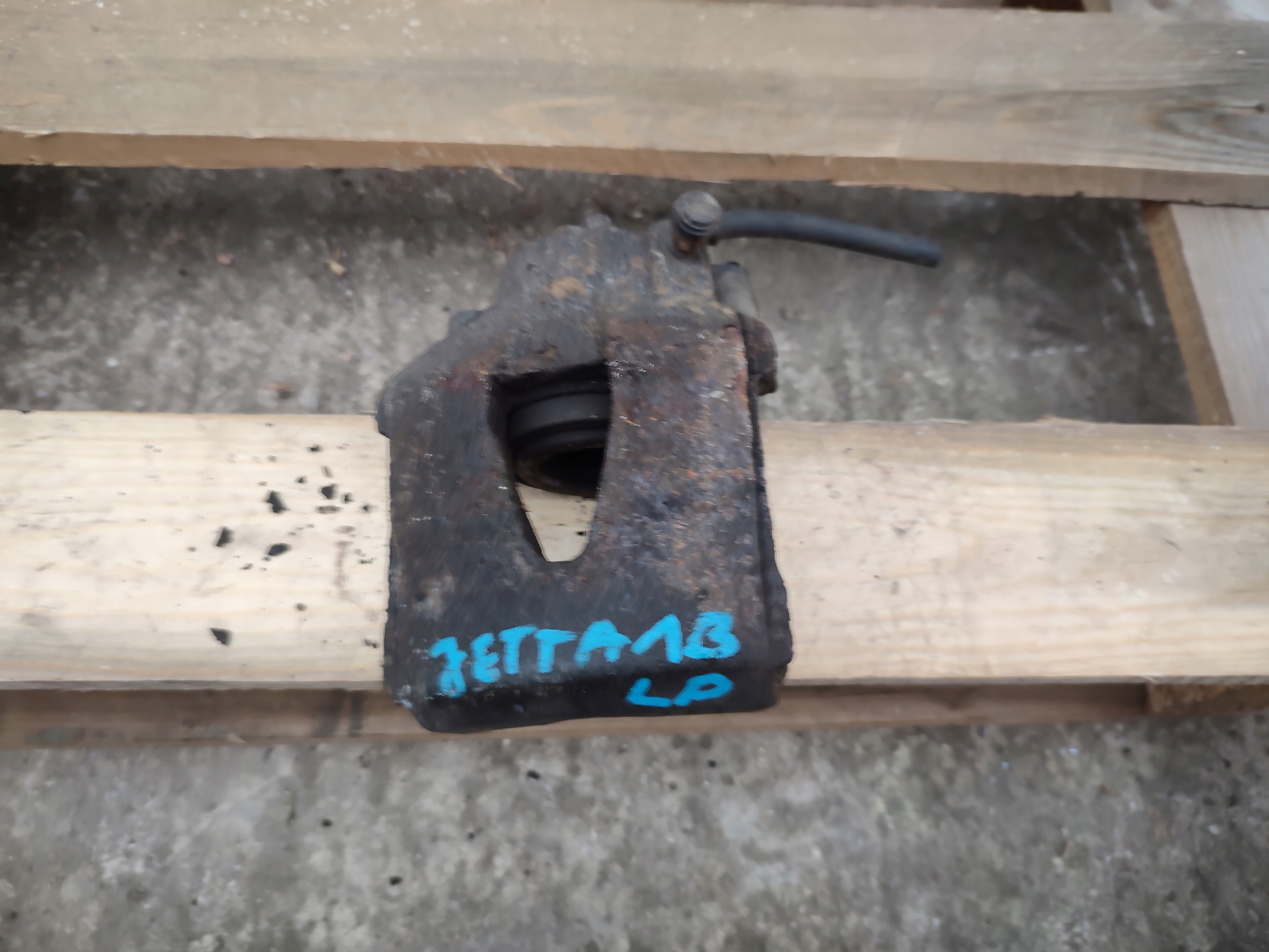 caliper brake left front left front Volkswagen Jetta VI