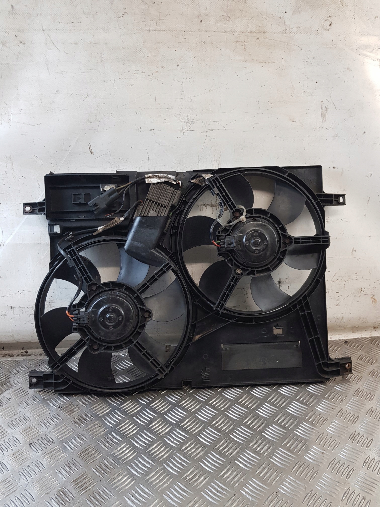 VENTOLI radiatore 8240327 LAND ROVER FREELANDER e 1.8 03R