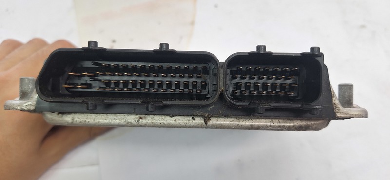 computer control unit VW GOLF V 036906032BA