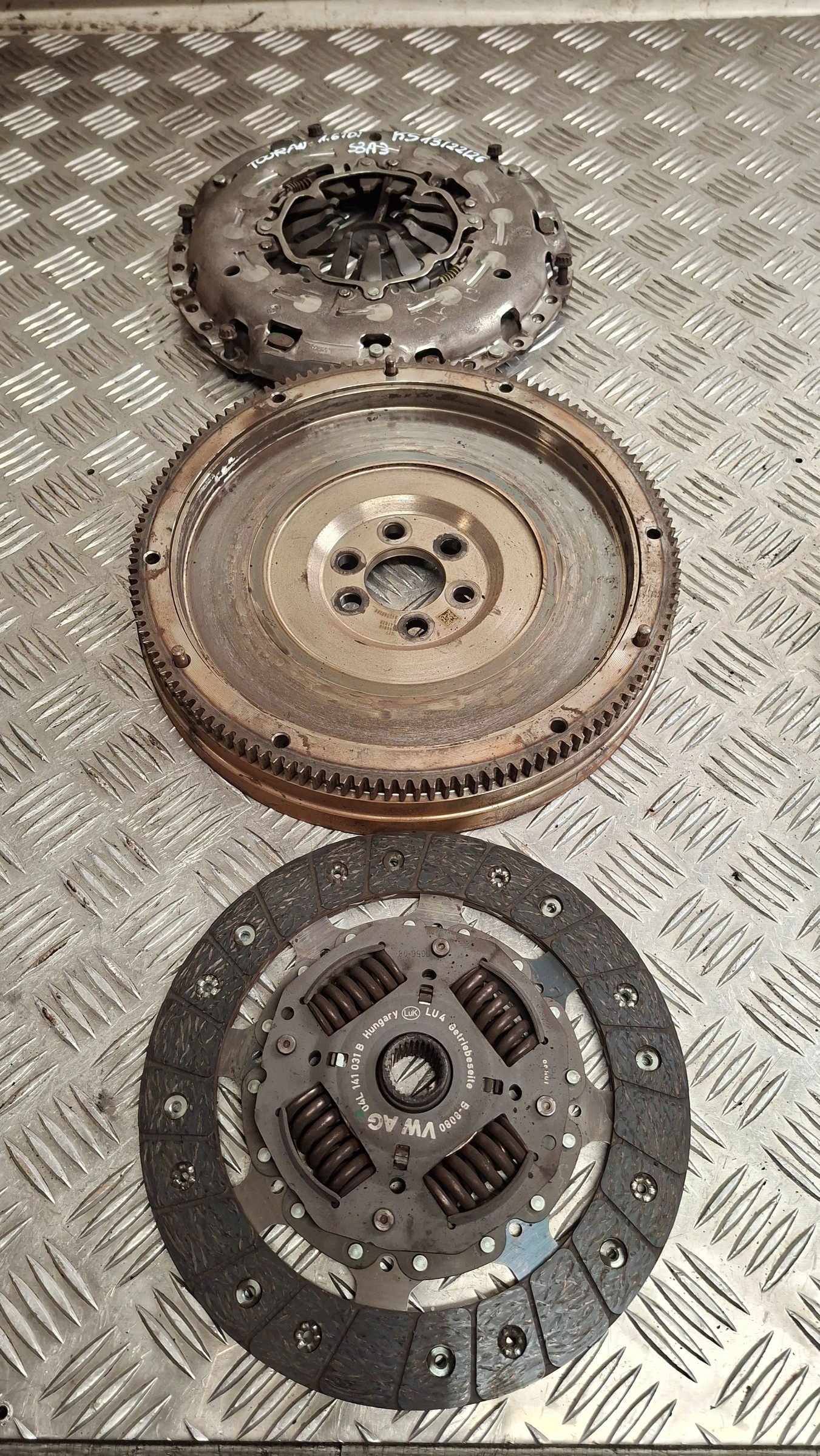 clutch VW TOURAN II 1.6TDI