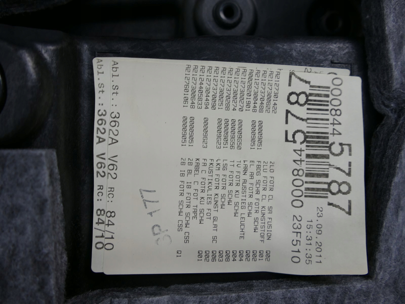 MERCEDES E W212 sedan side door right rear part