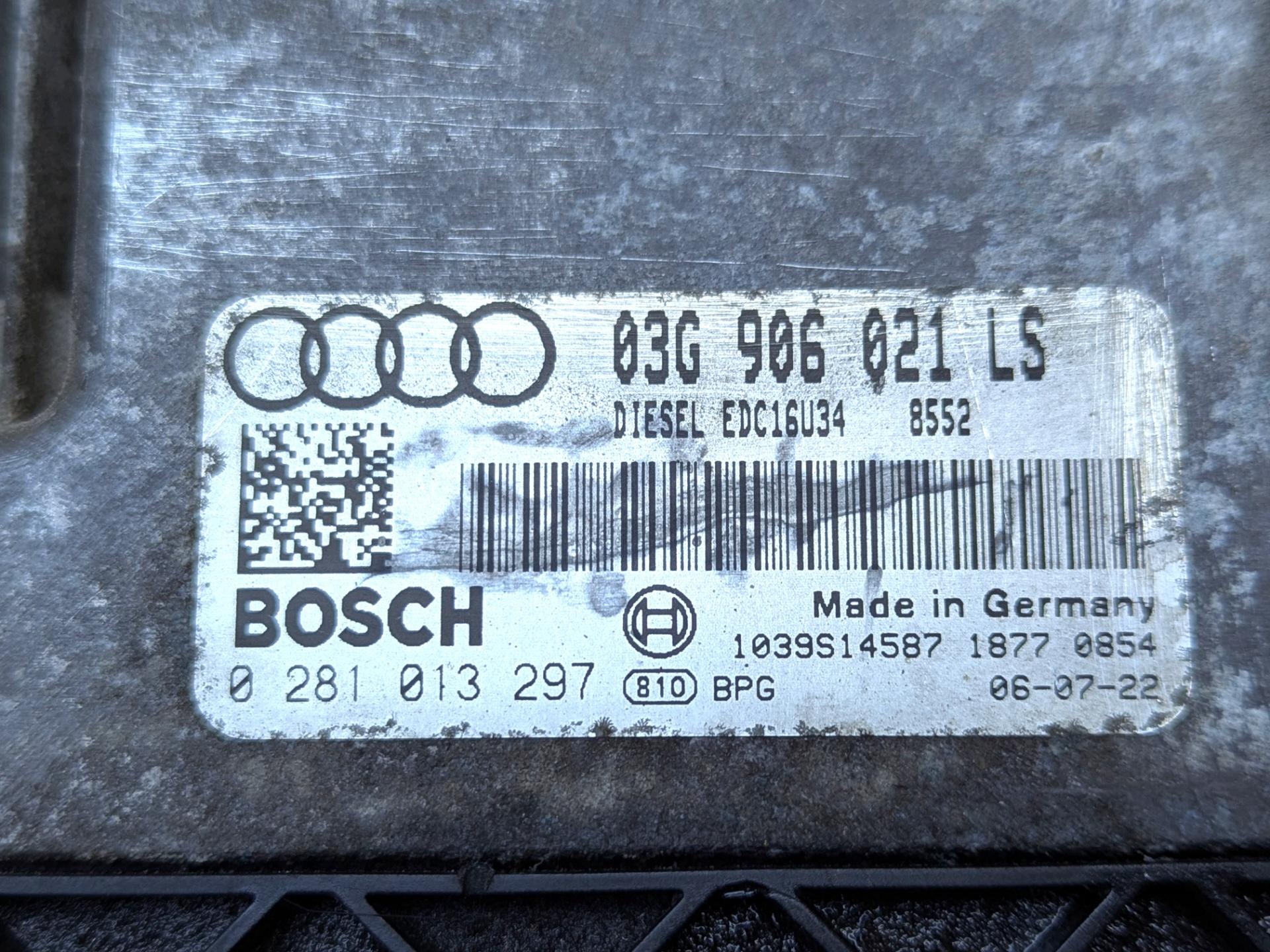running board startowy Audi A3 8P facelift 2006 03G906021LS
