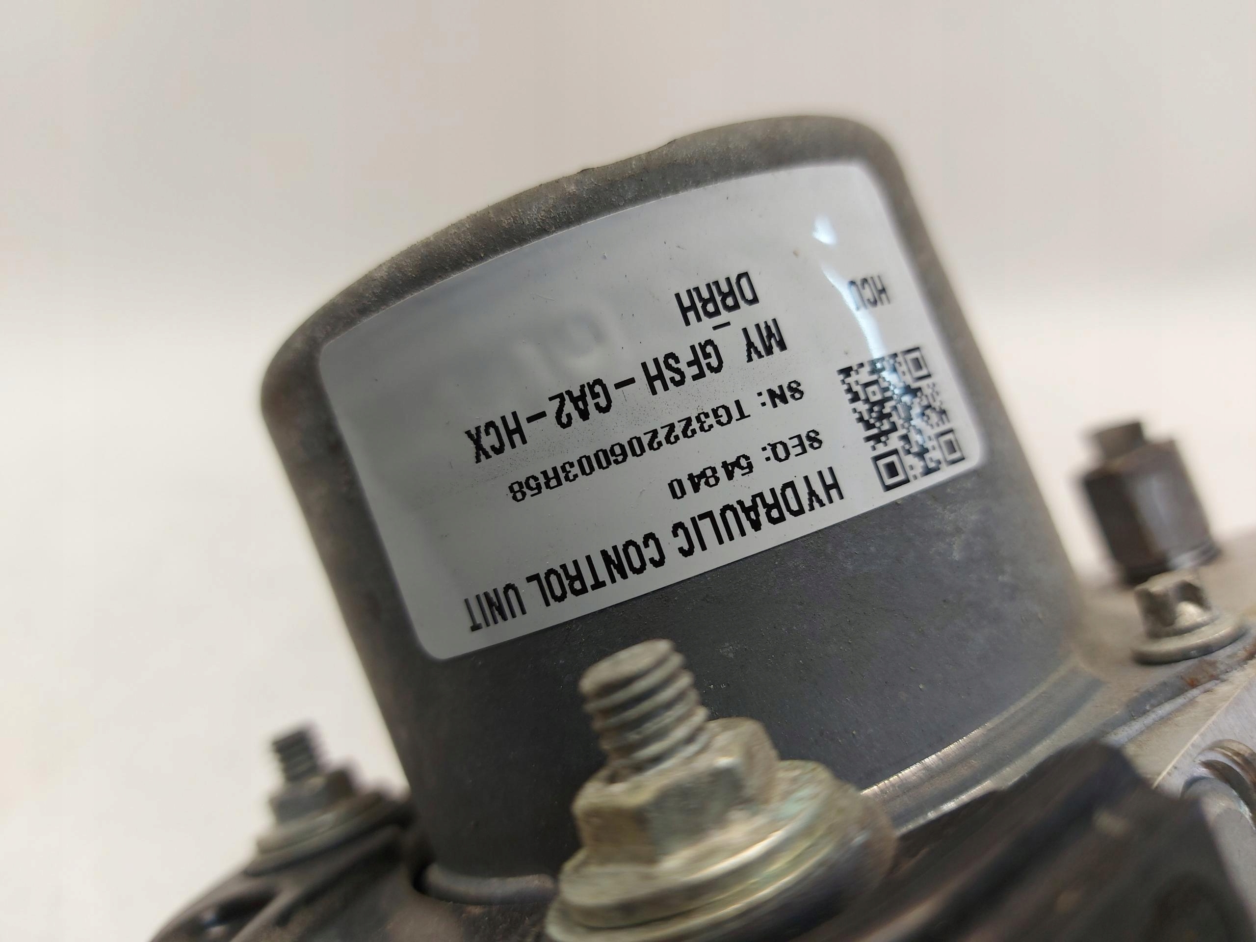 TESLA MODEL Y 2022r Servofreno ABS 1044745-00-B