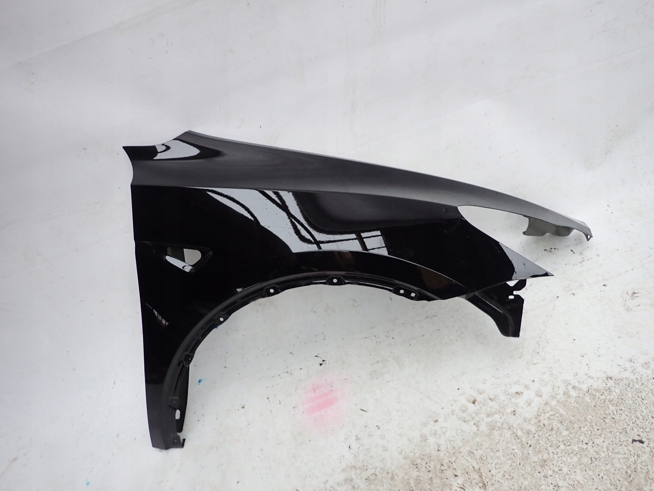 TESLA Y 20- fender right front front