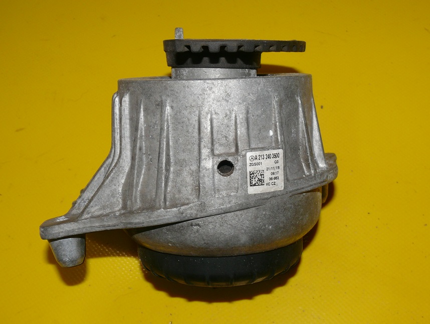 engine mount right right front MERCEDES E-KLASA W213 16r.- A2132403500