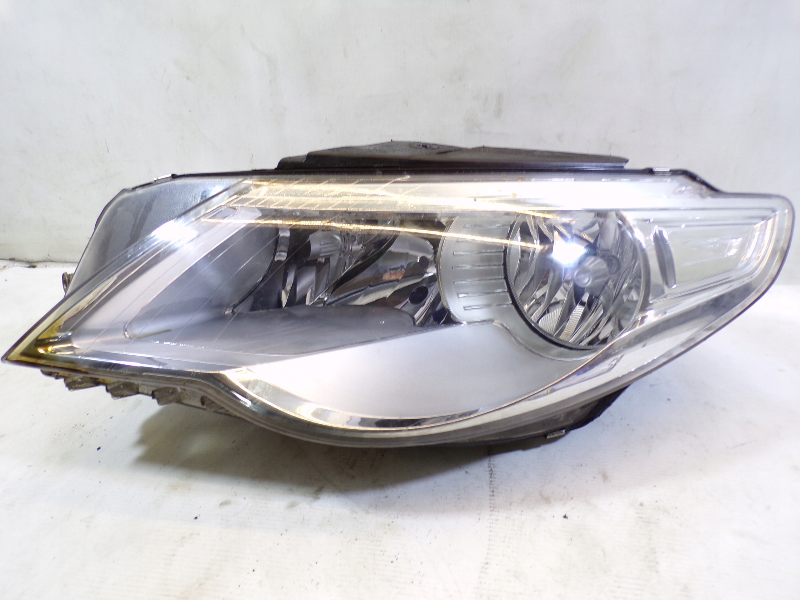 light front front left VOLKSWAGEN PASSAT CC