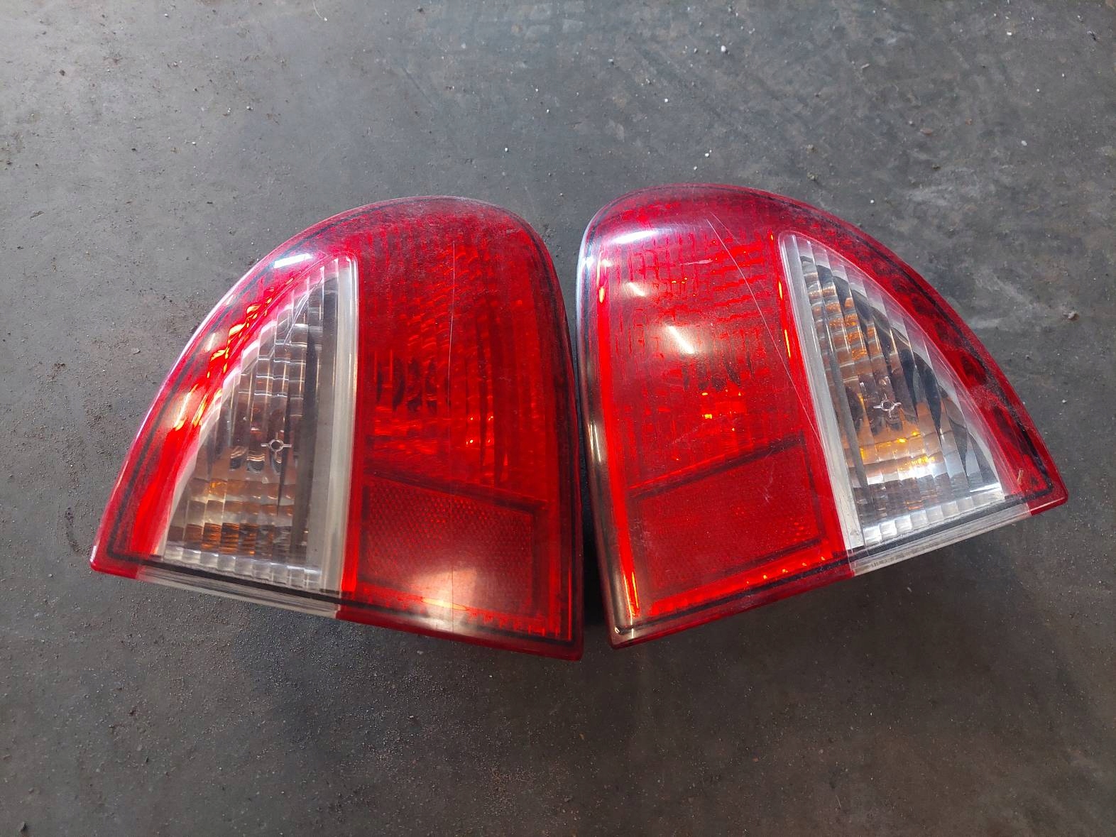 complete rear part SEAT LEON and LS3R trunk door boot lights ID: 202042