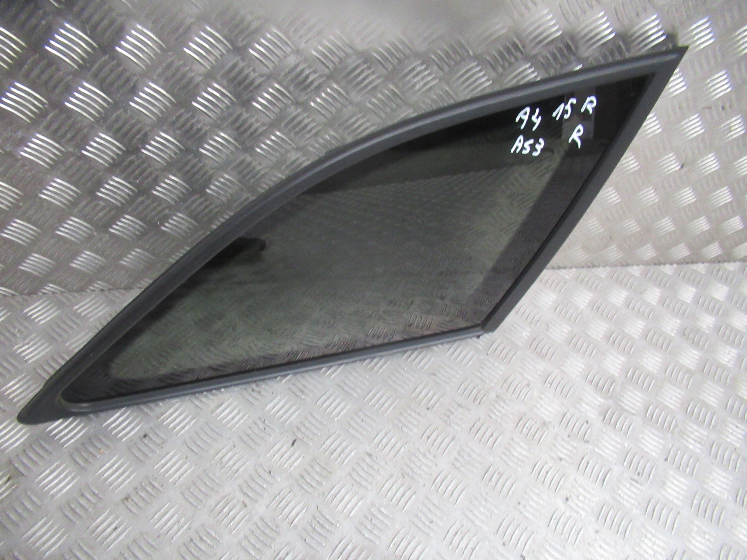 AUDI S4 A4 RS4 B8 KOMBI SZYBA KAROSERYJNA PRAWA LEWA 15R AS3