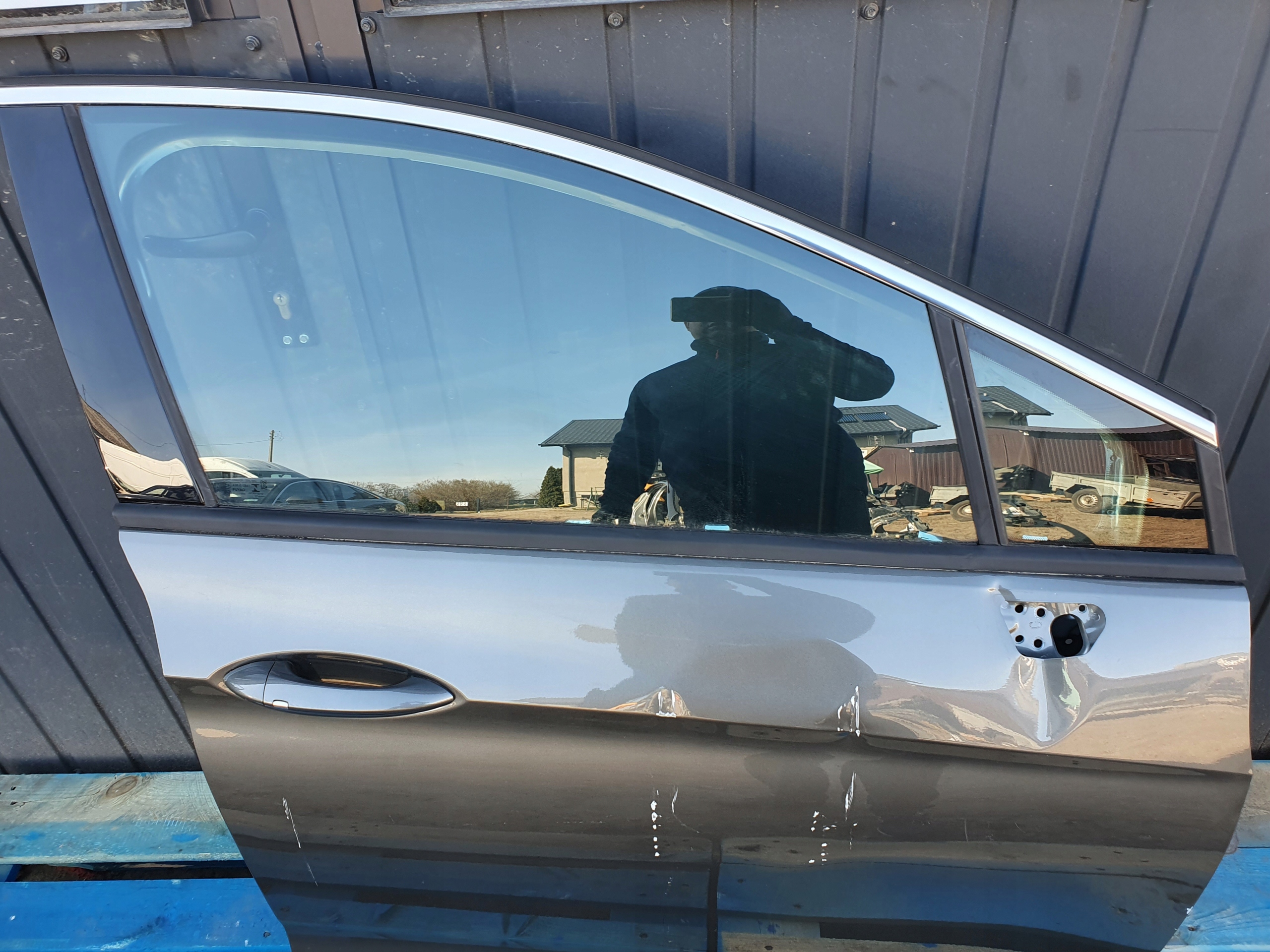 SZYBA DRZWI USZCZELKA CHROM PRAWY PRZOD ASTRA K