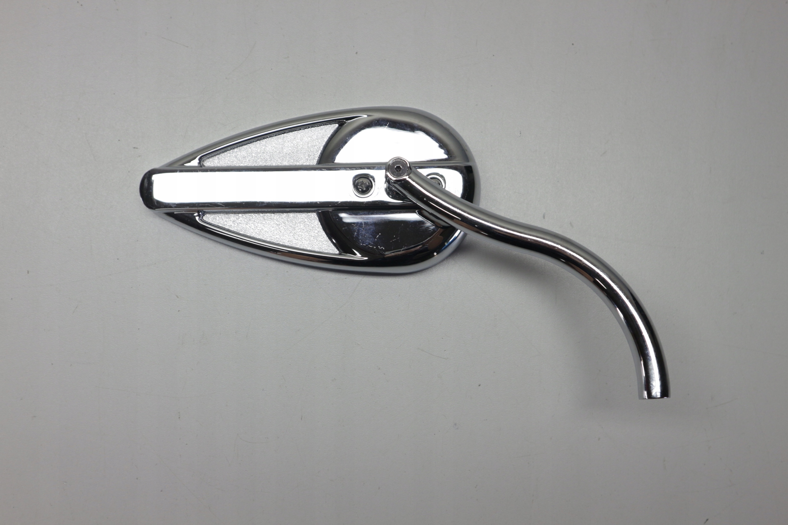 E707D - Vicma дзеркало HARLEY DAVIDSON різьблення M8