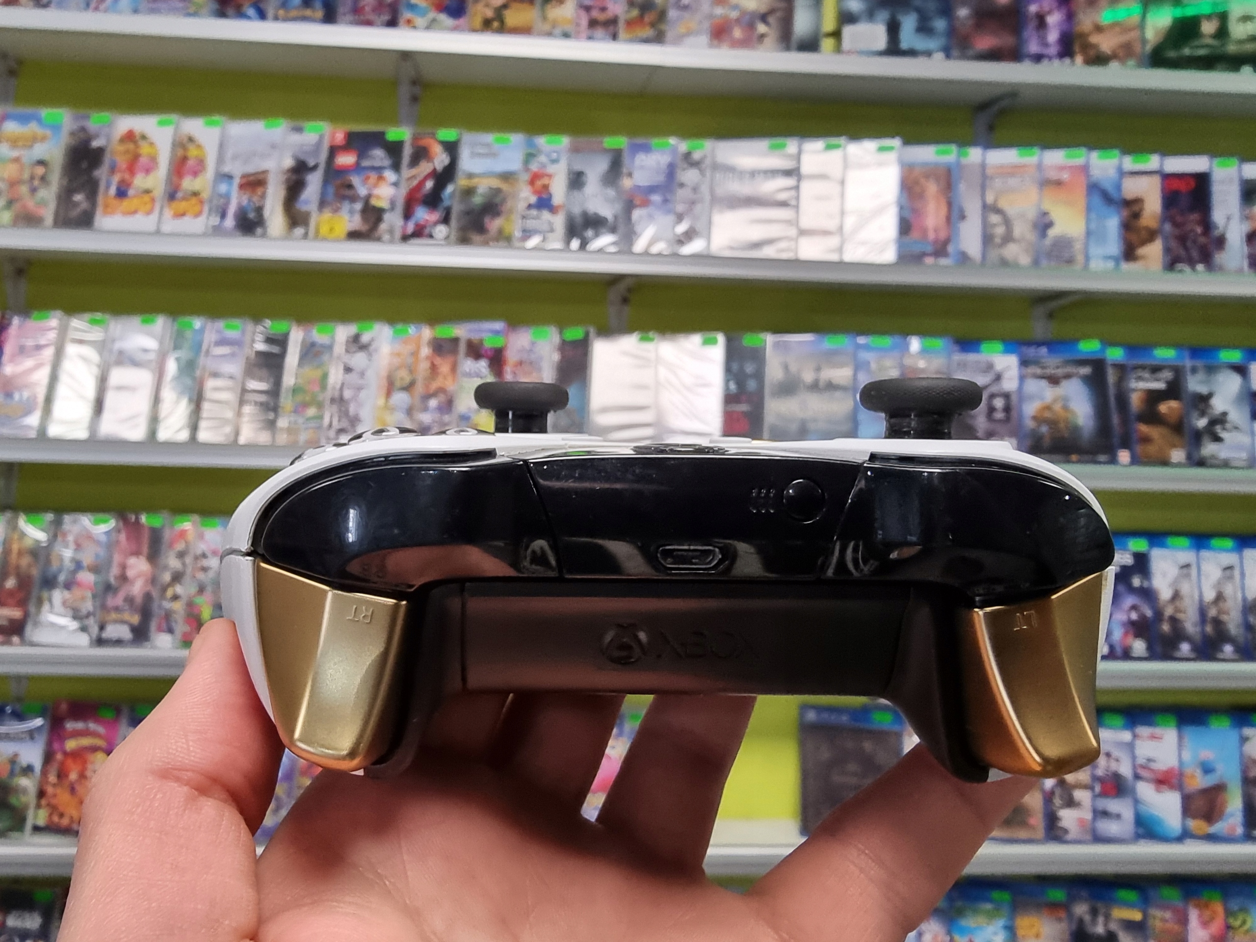 129. ORYGINALNY PAD KONTROLER XBOX ONE SERIES S X LUNAR WHITE GUMOWANE GRIP Sposób podłączenia bezprzewodowy