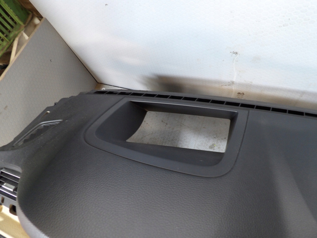 BMW 5 F10 F11 console dashboard cockpit airbag