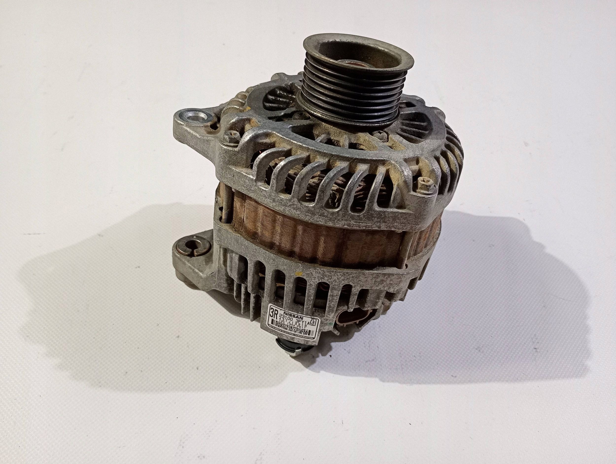 Alternator pradnica Nissan 370Z Cabrio 2009