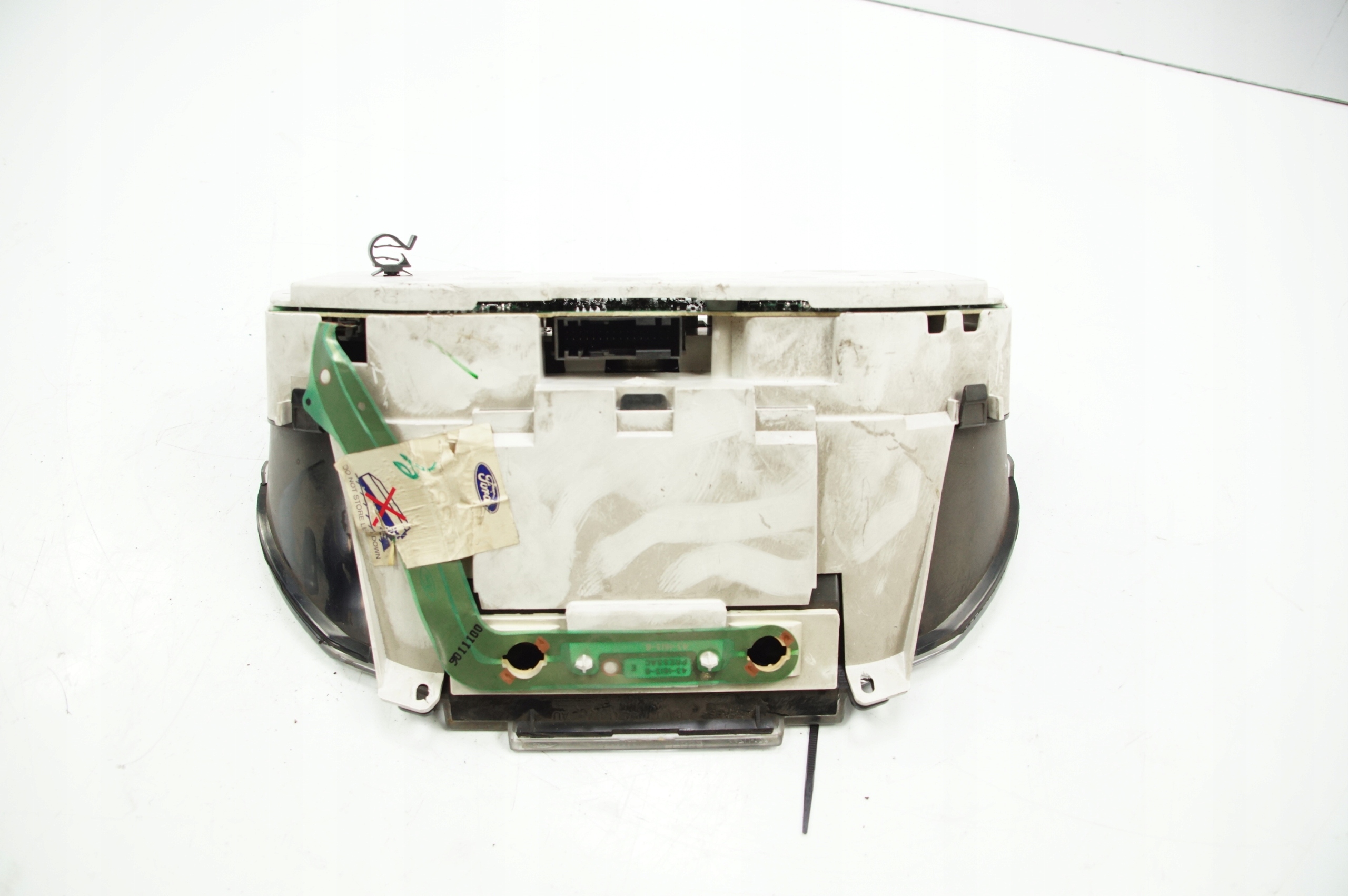 dials clock YS6F-10841 FORD FIESTA