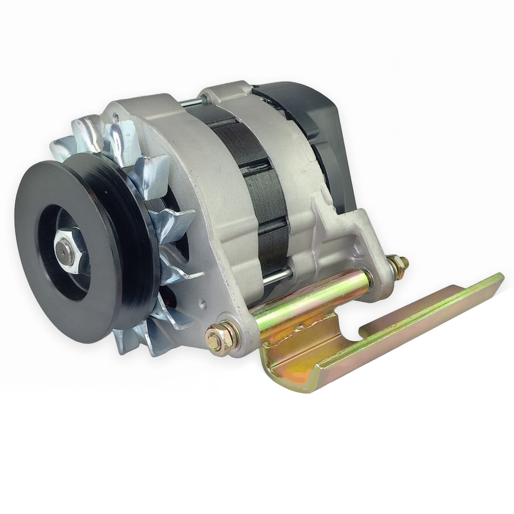 Alternátor Ursus C-360 C-4011 C-355 14V 45A S Upevňovacím Regulátorem Kola