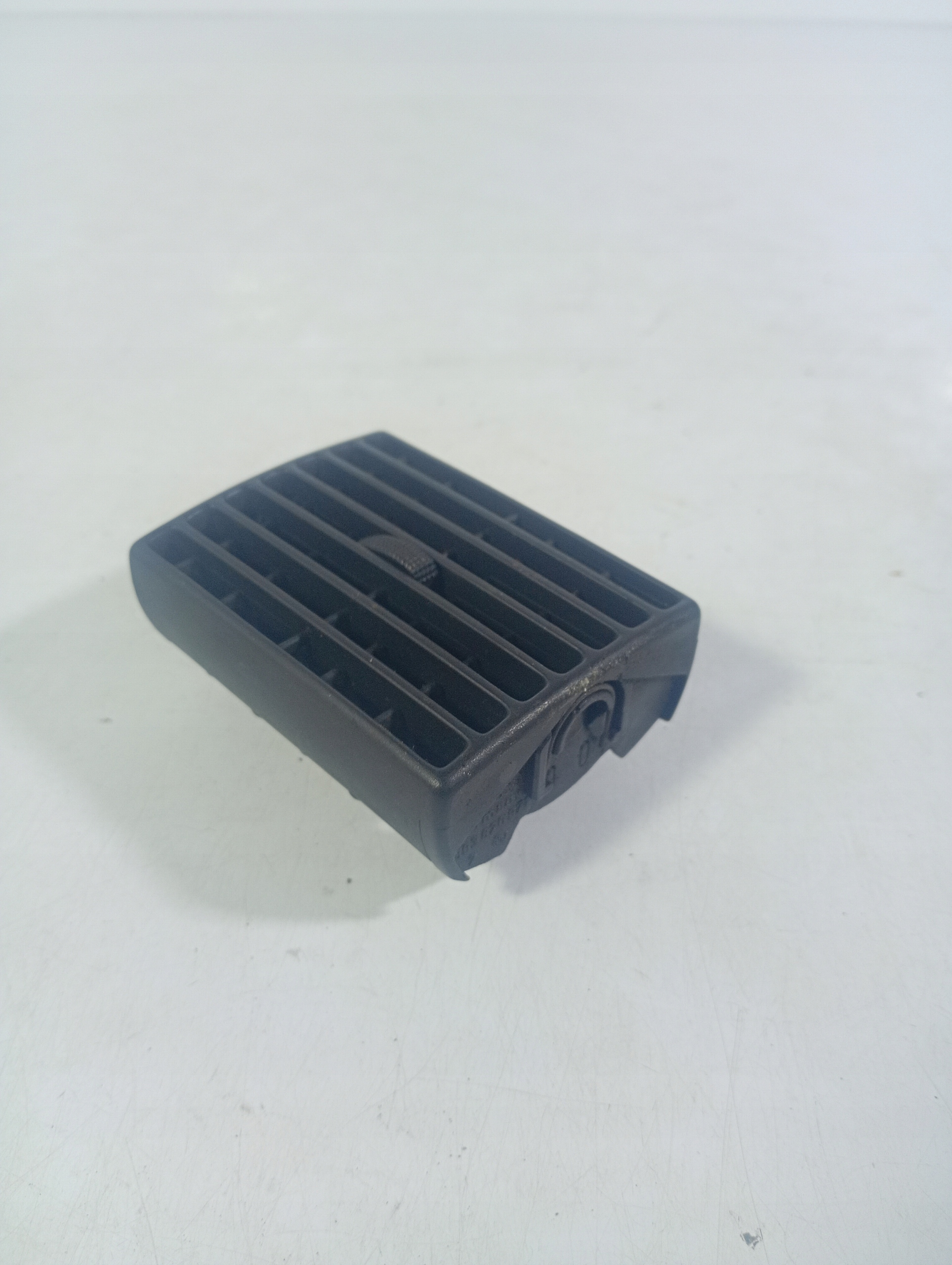 Audi A80 B4 80 91-96 grid air conditioning devices air central OE 893820971