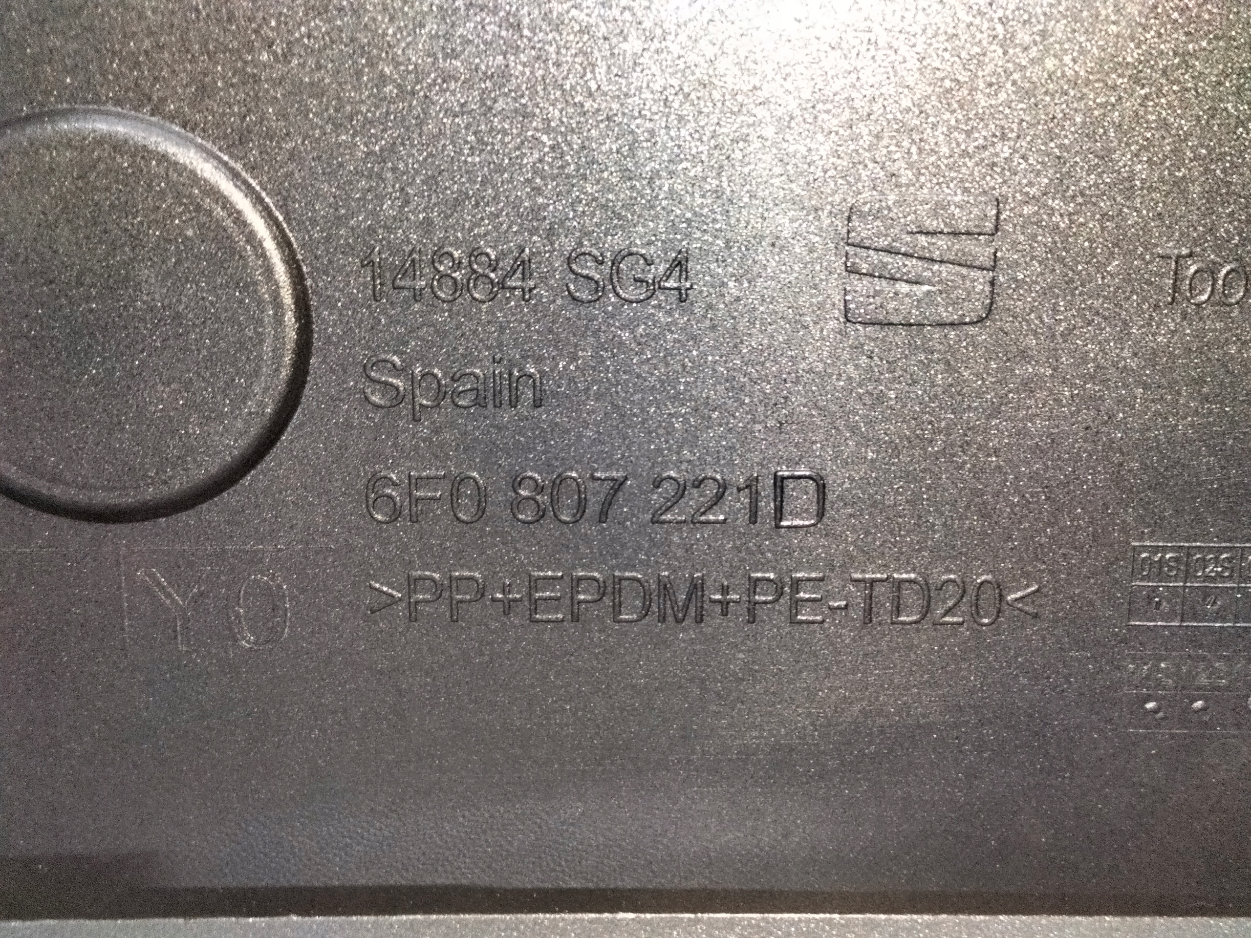 front bumper front SEAT IBIZA V 6F0 17