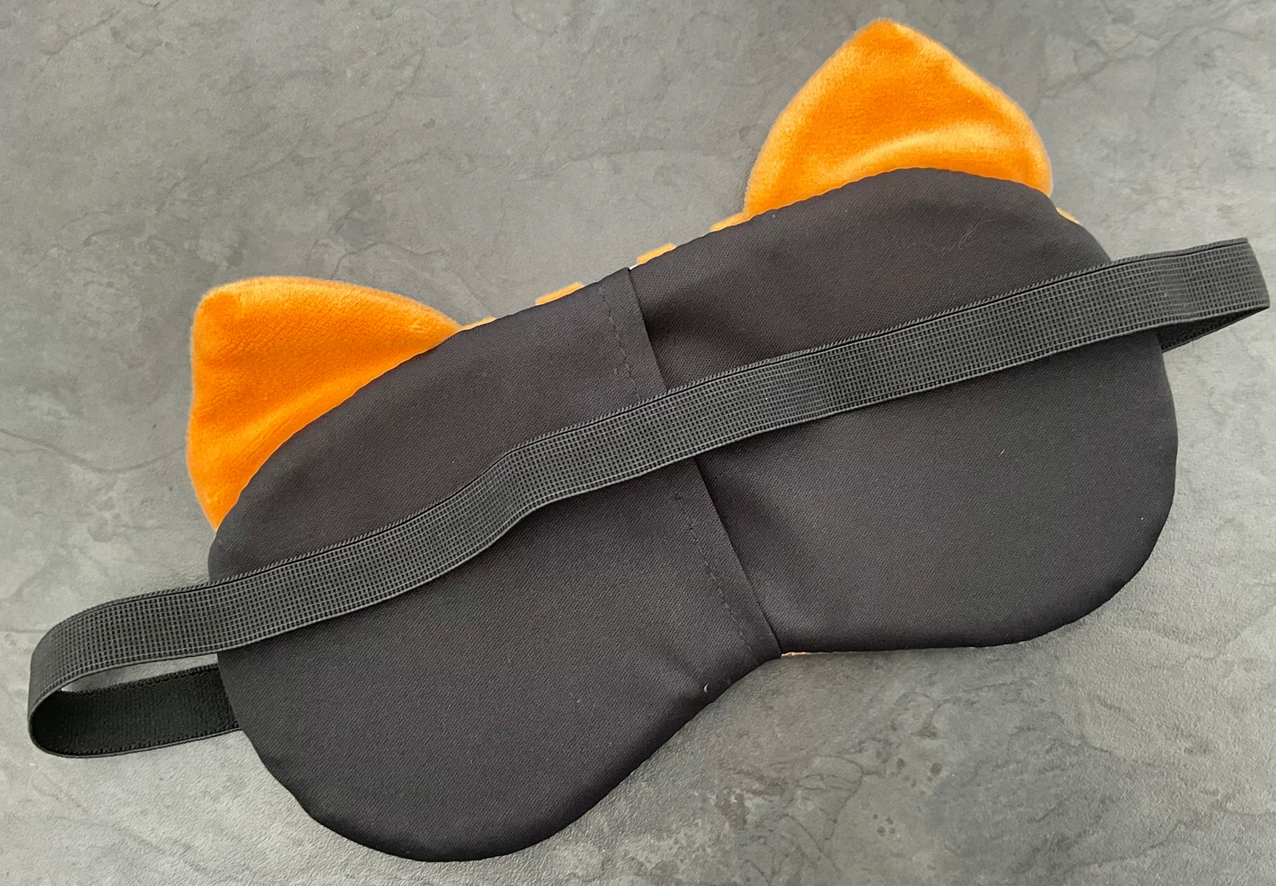 OPASKA NA OCZY MASKA DO SPANIA SNU RELAKSU KOT kotek OLDMAN NA GUMCE Model na oczy