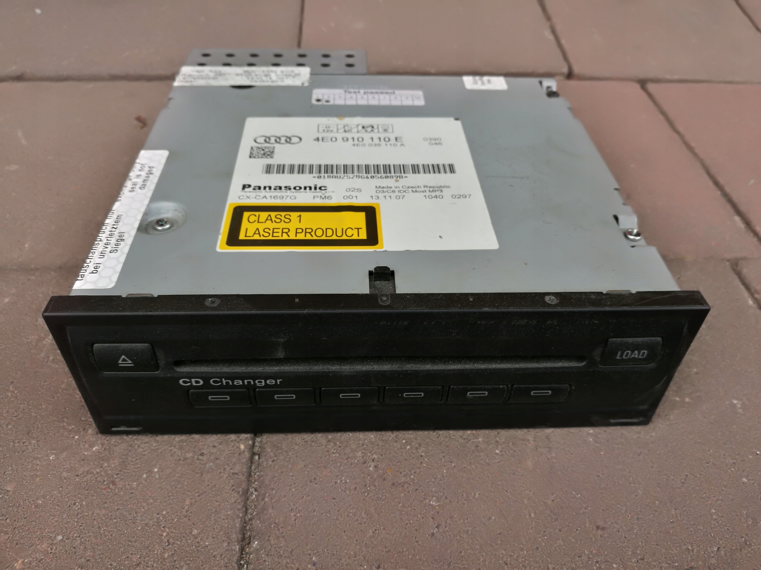 CD-чейнджер -- AUDI A6 C6 A8 4E0910110E