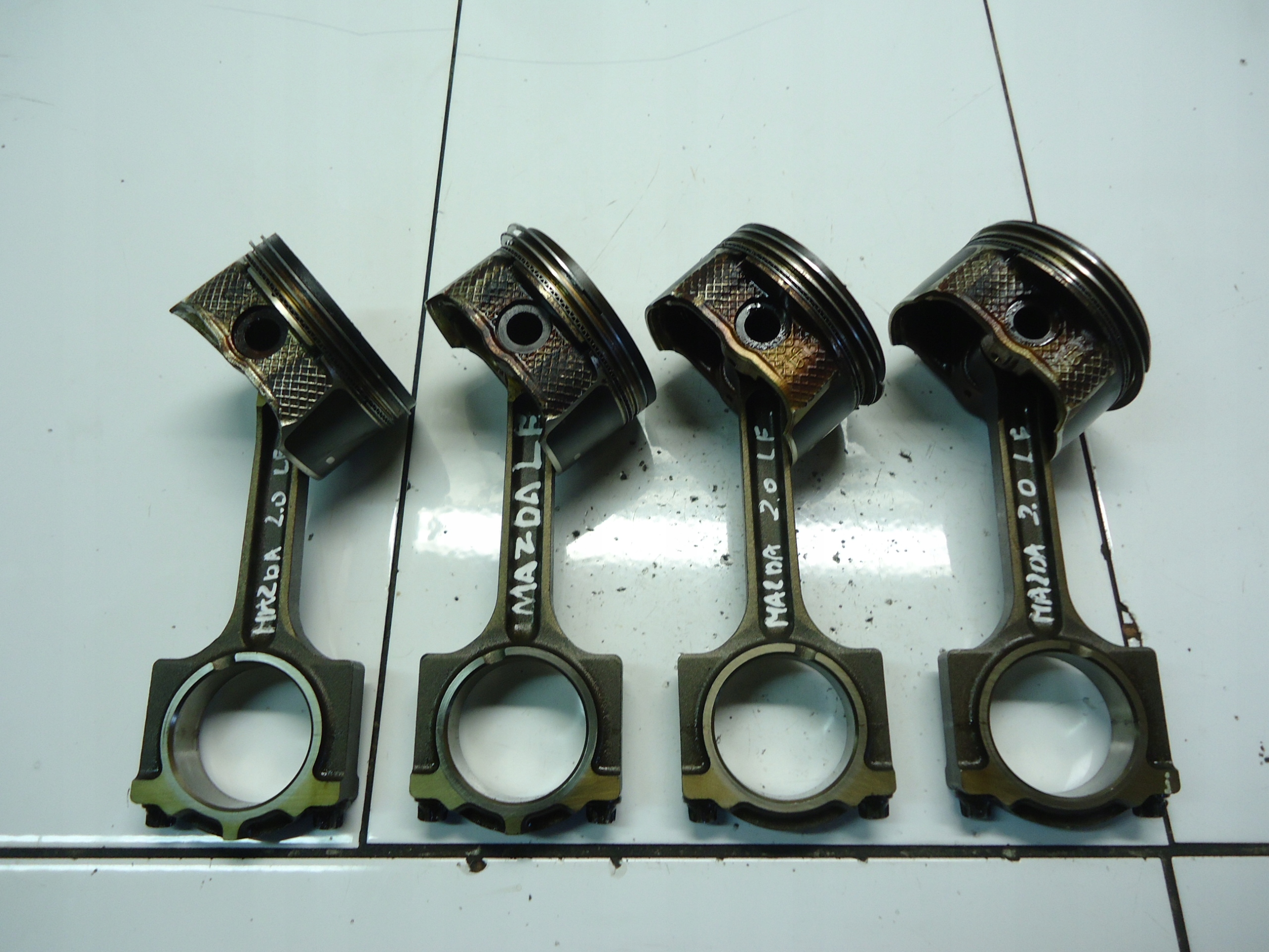 MAZDA 6 2.0 16V LF Piston avec bielle