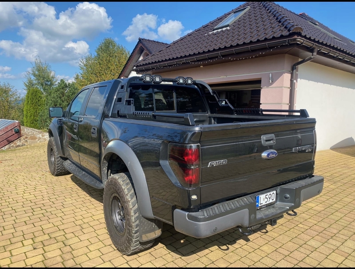 77f144004d94af8bdc528c3ad3ff