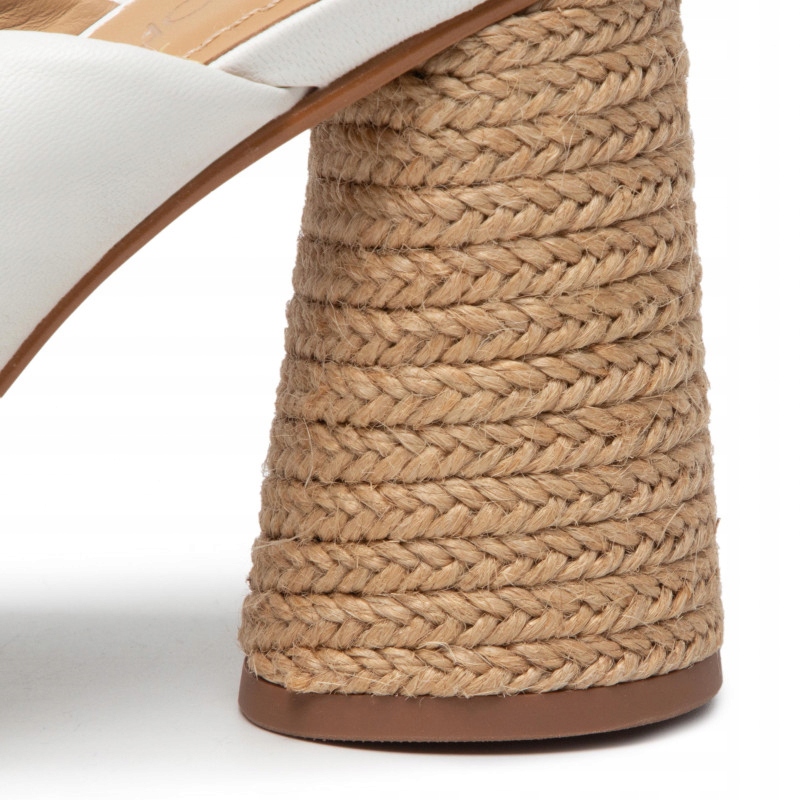 EVA LONGORIA KLAPKI SKÓRZANE BIAŁE 40 0Z2A2* Oryginalne opakowanie producenta pudełko