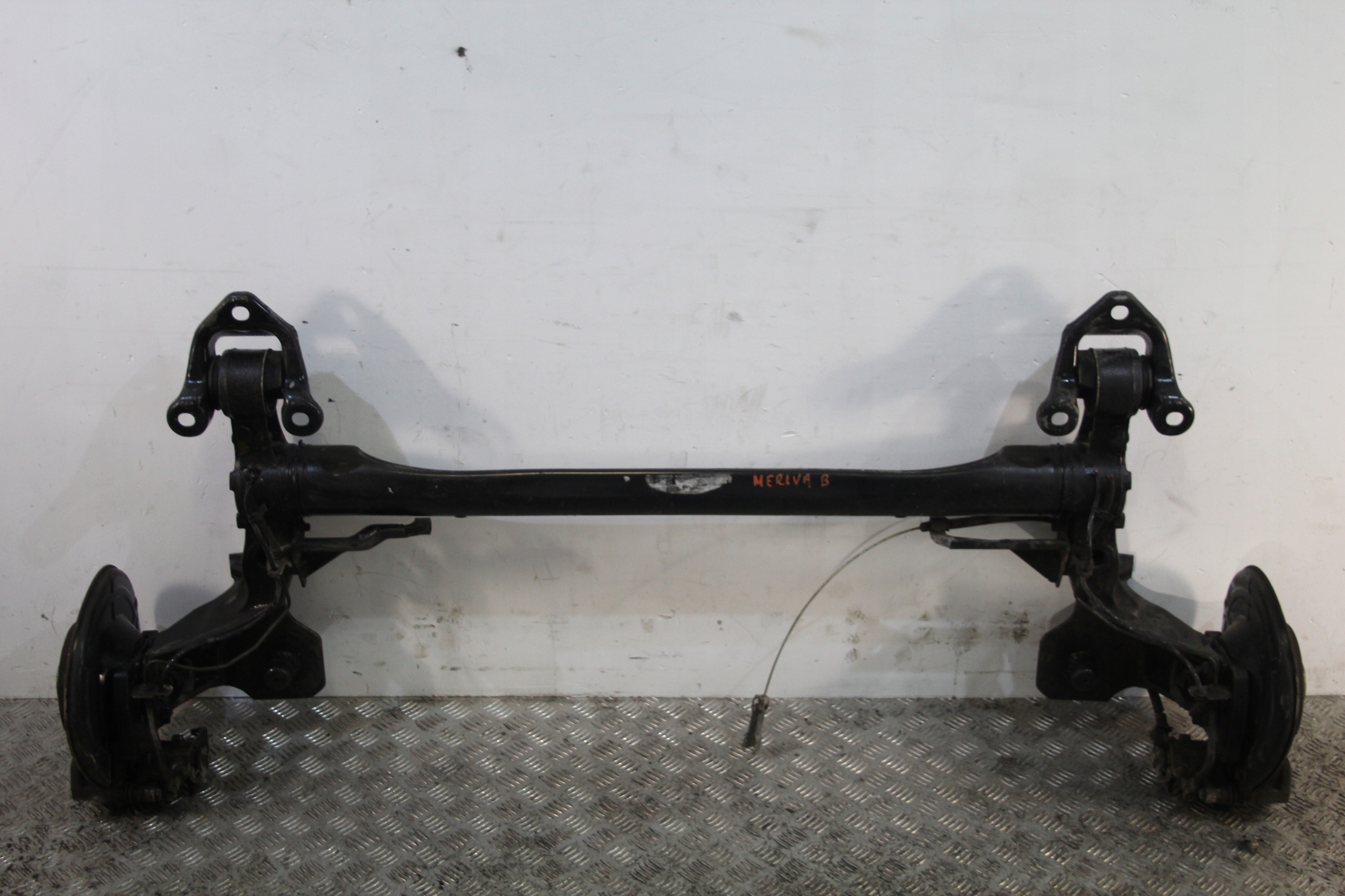 OŚ OŚKA ZAWIESZENIE TYŁ OPEL MERIVA B