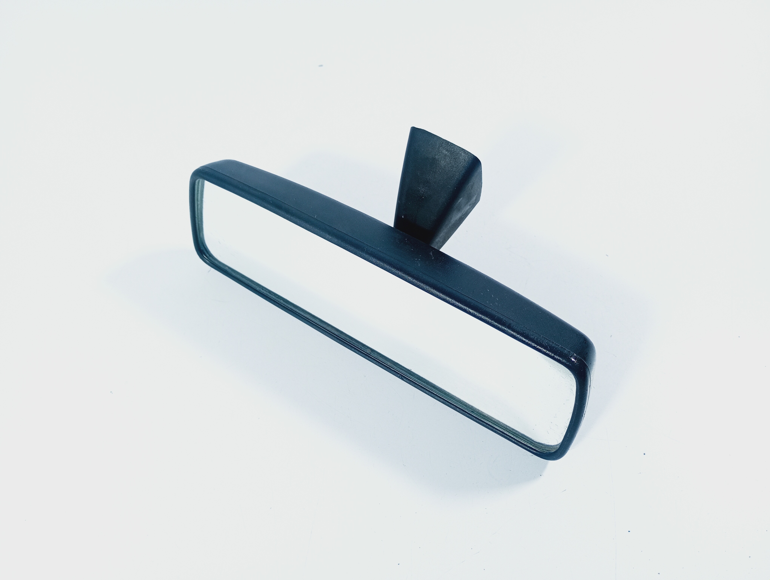 rear-view mirror inner middle OE E3012038 VW Fox 05-11