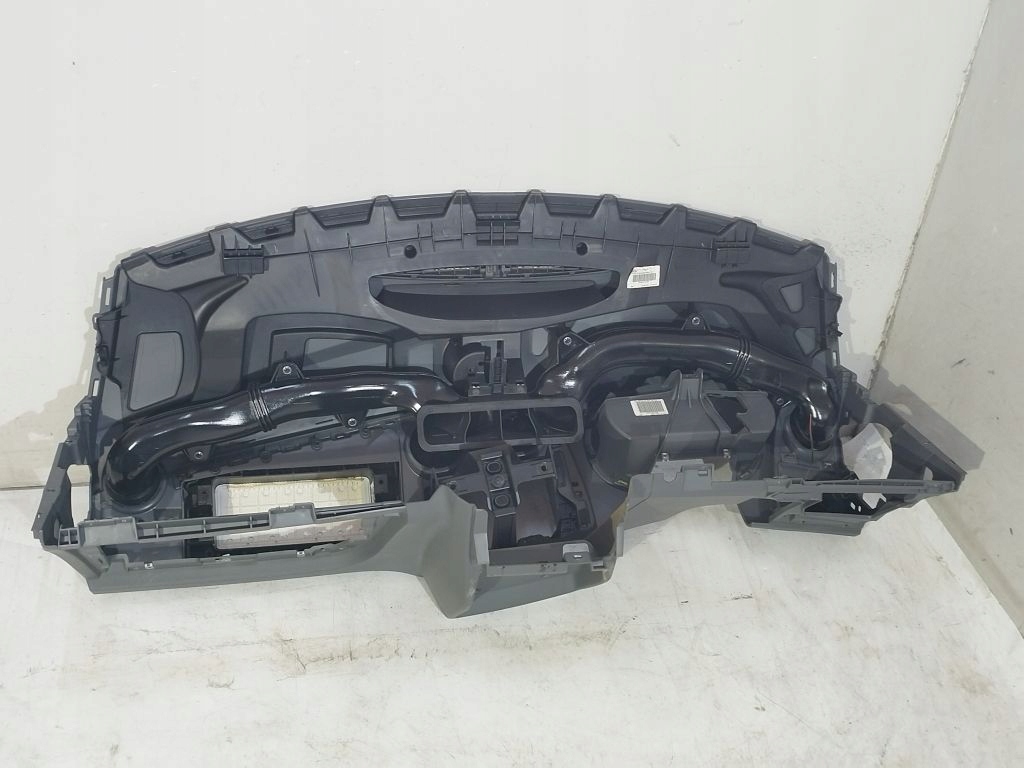 Seat Ibiza 4 IV console dashboard instrument panel 6J1857067