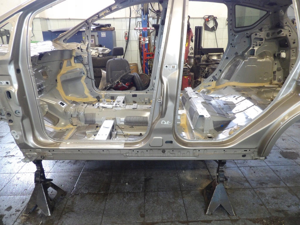 FORD C-MAX II LIFT threshold left EE