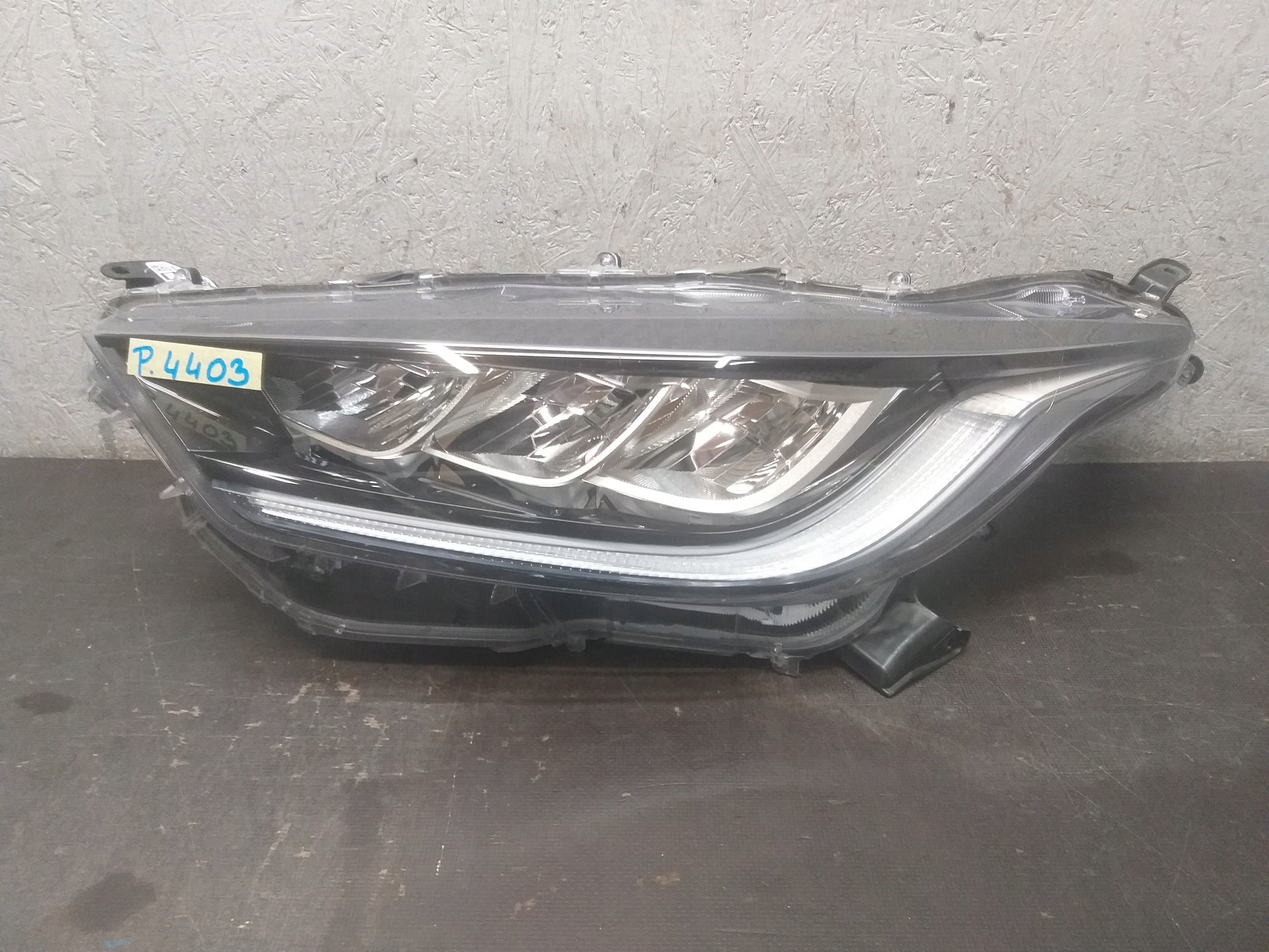 light front left TOYOTA YARIS IV 4 FULL LED 20- 0022969