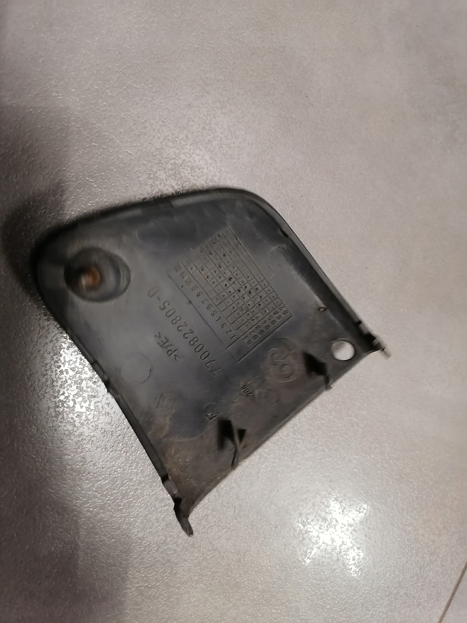 Copri Paraurti Destro RENAULT LAGUNA 7700822805