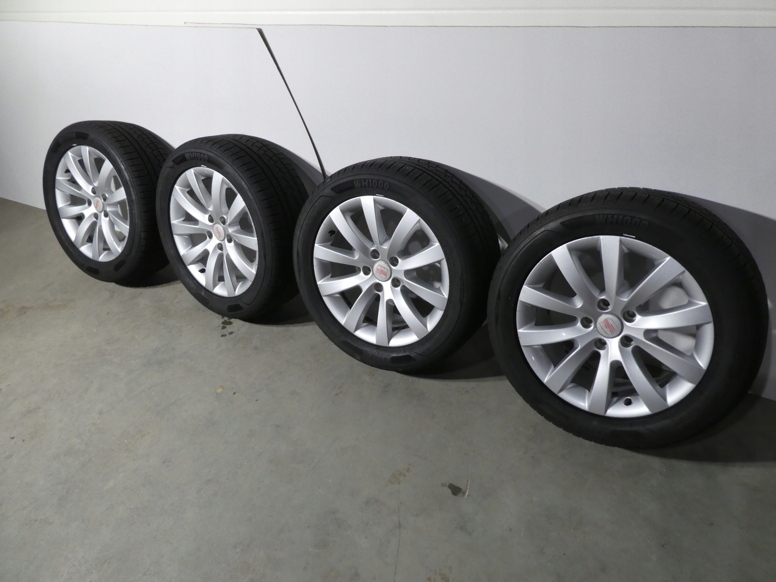 4X wheels discs tyres VW SEAT 1K8601025 2020R