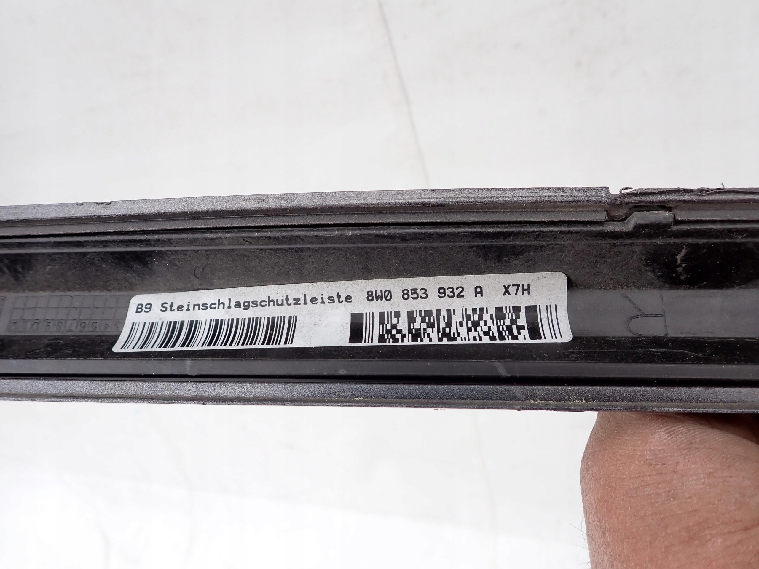 AUDI A4 B9 8W S-LINE moulding threshold right