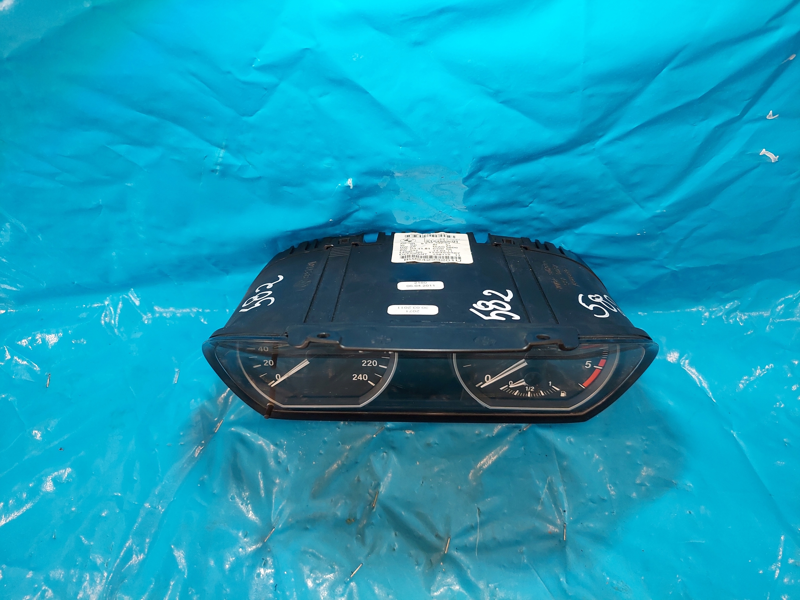 dials clock BMW 1 2011 R 2.0 TD 924233201