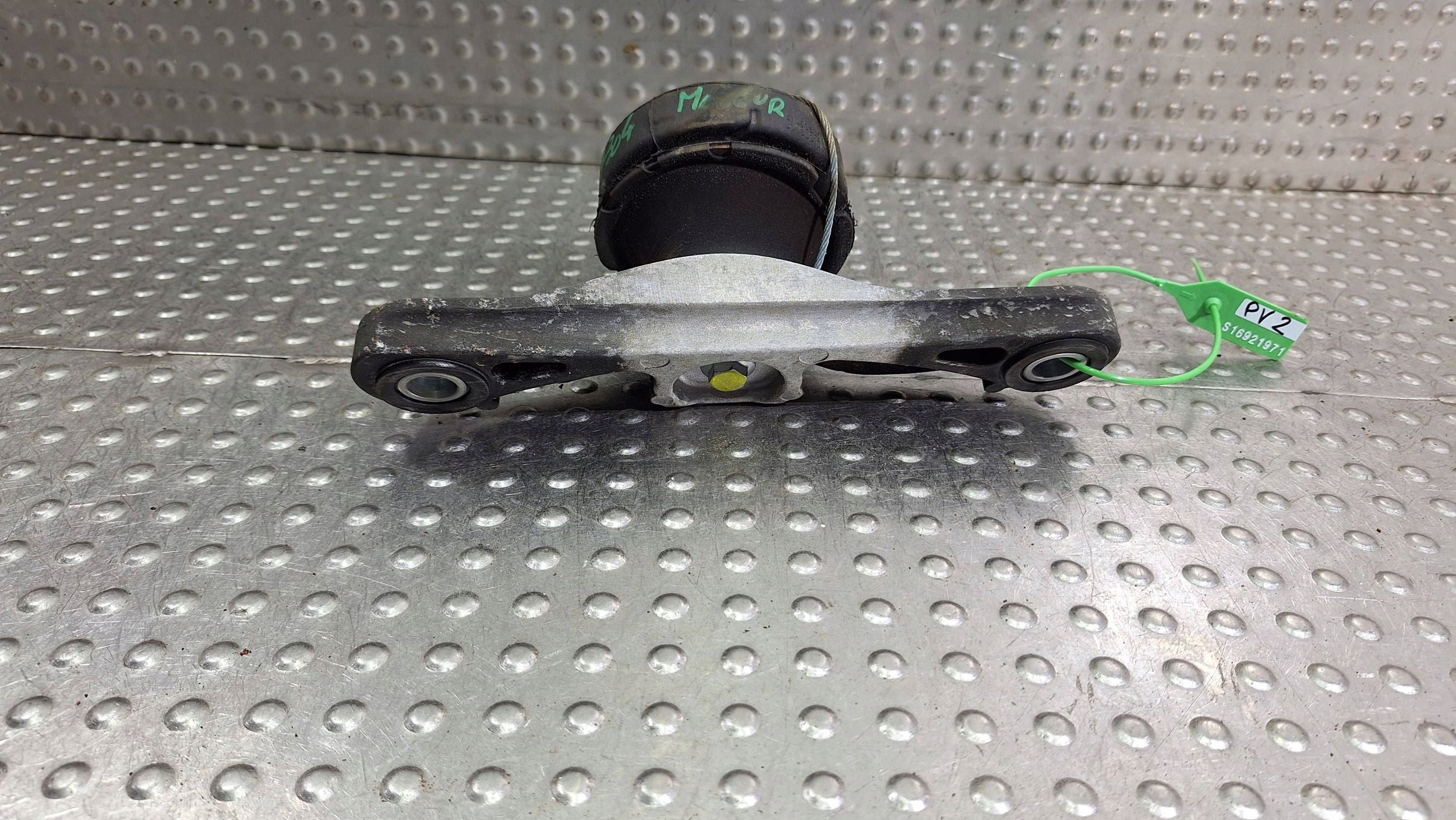 holder engine mount 31359635 VOLVO V40 II 2.0 T2
