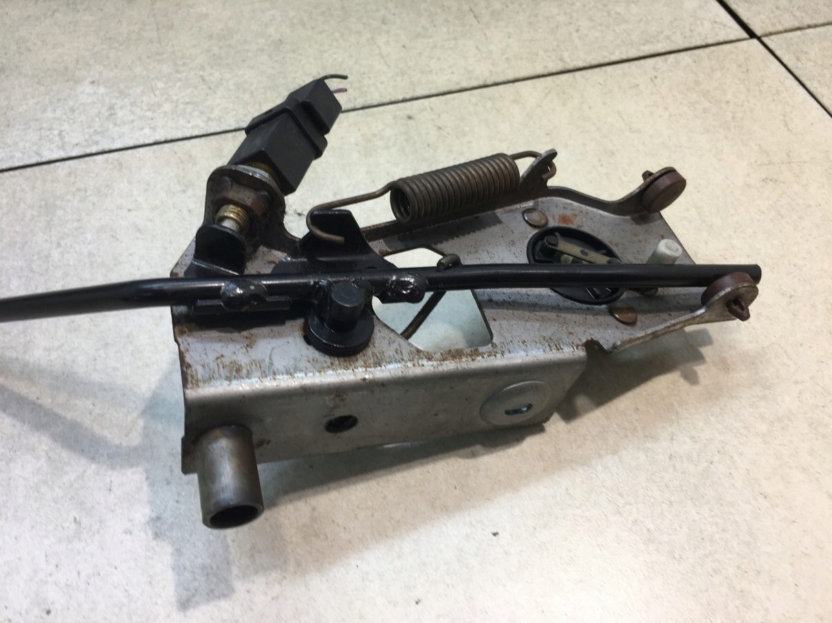 potentiometer Gas MAZDA 6 GG 2.0 D CB0541A00