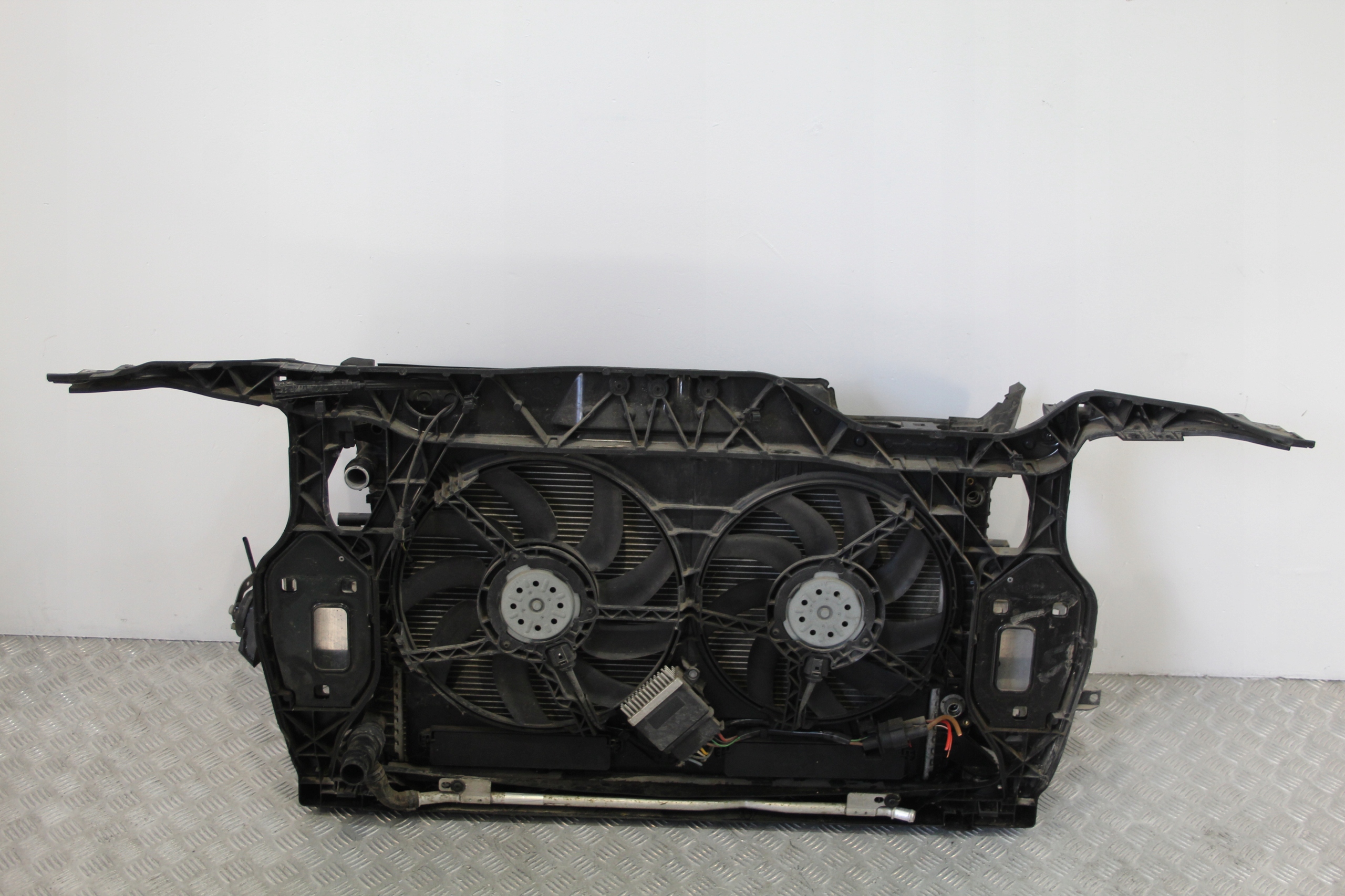 support panel for radiators radiator pillar AUDI Q5 8R0 HYBRID