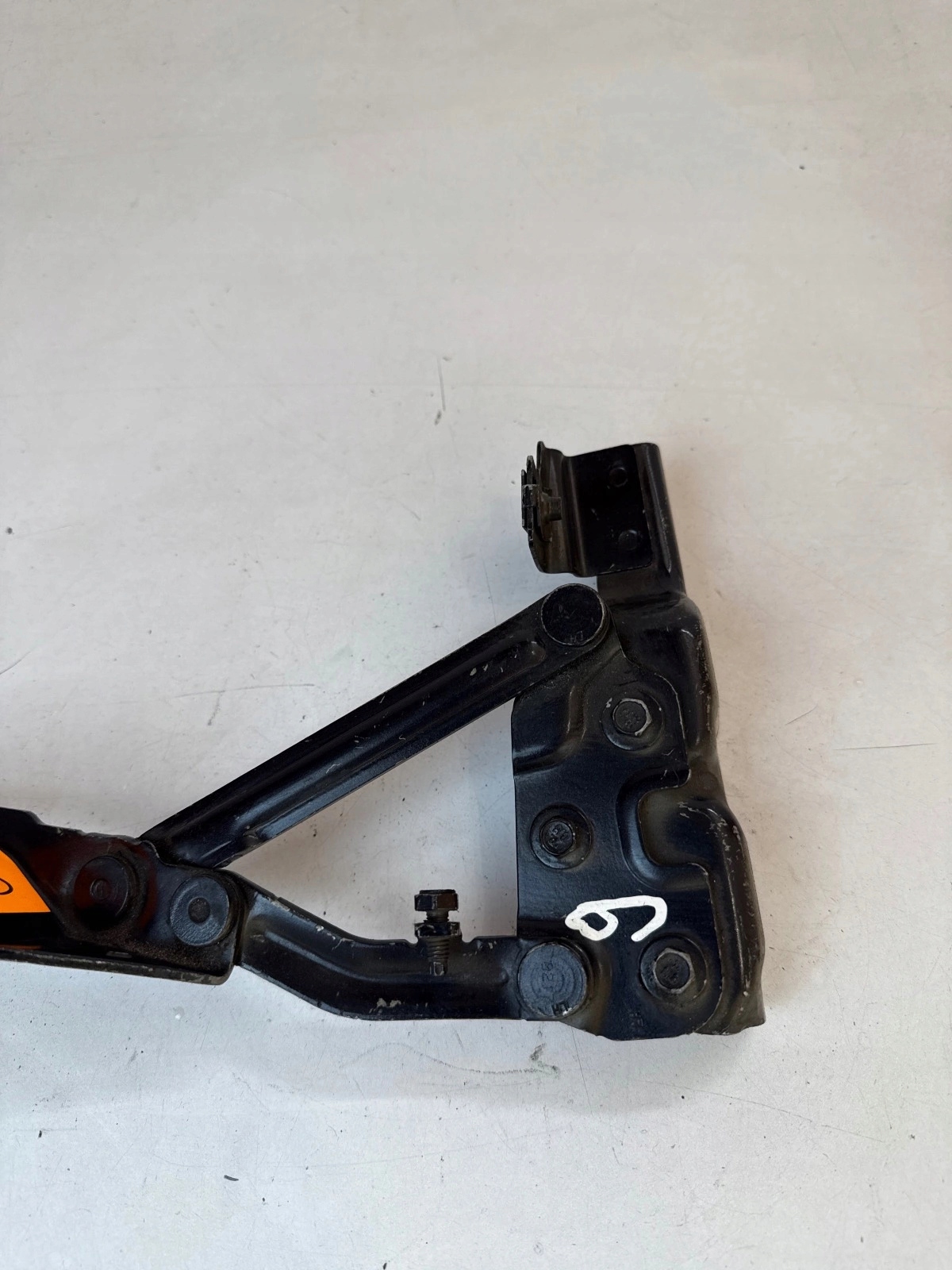 hinge bonnets front front left Opel Astra IV J