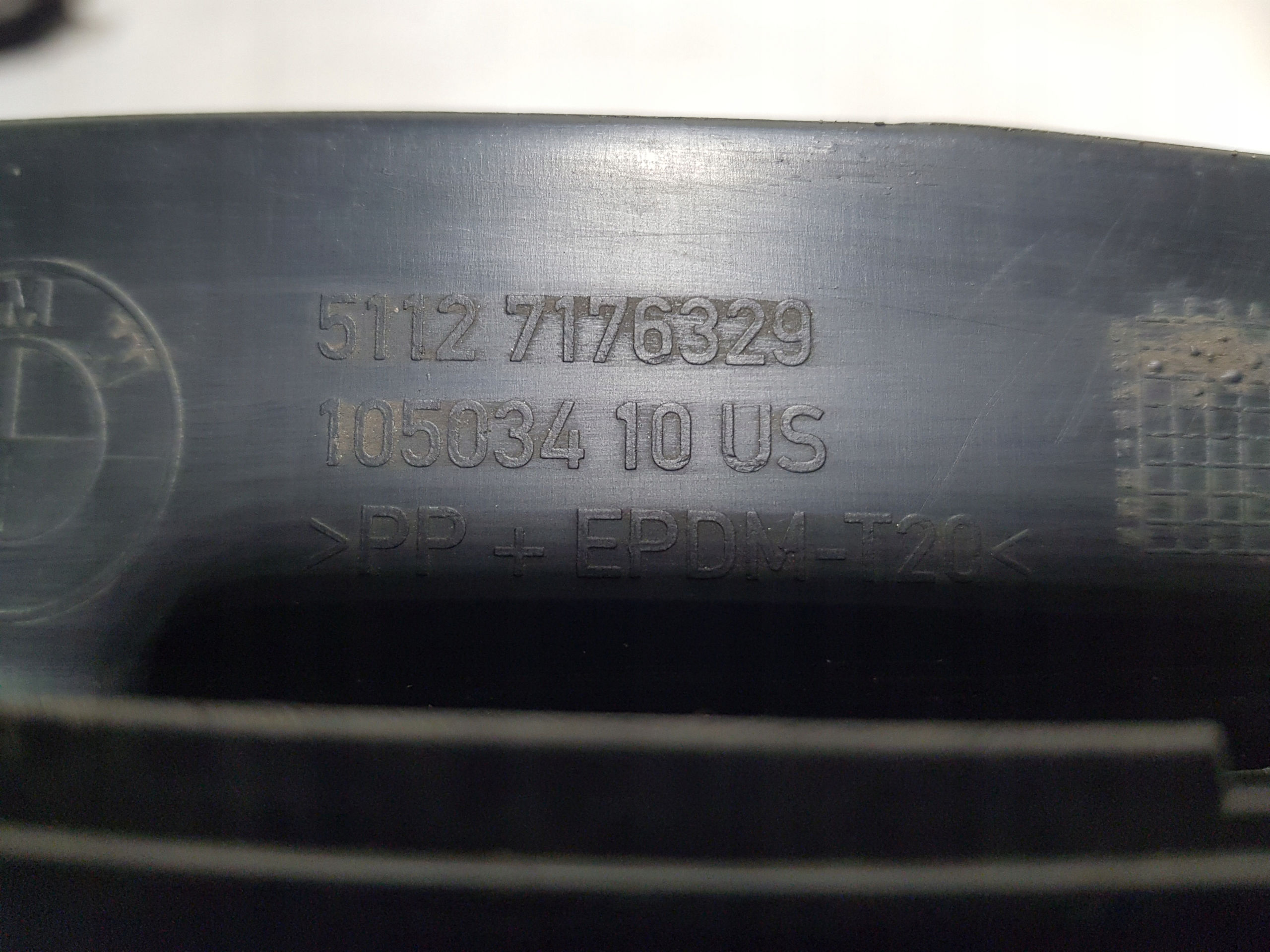 moulage couverture aile gauche arrière BMW X6 E71 pare boue
