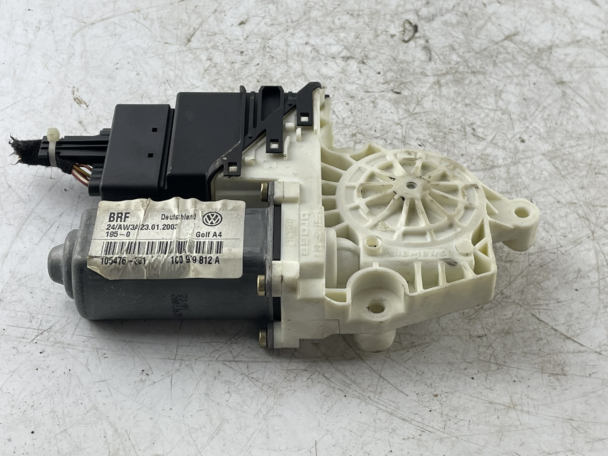 engine lifting windows 1C0 959 812A VW Bora right rear part