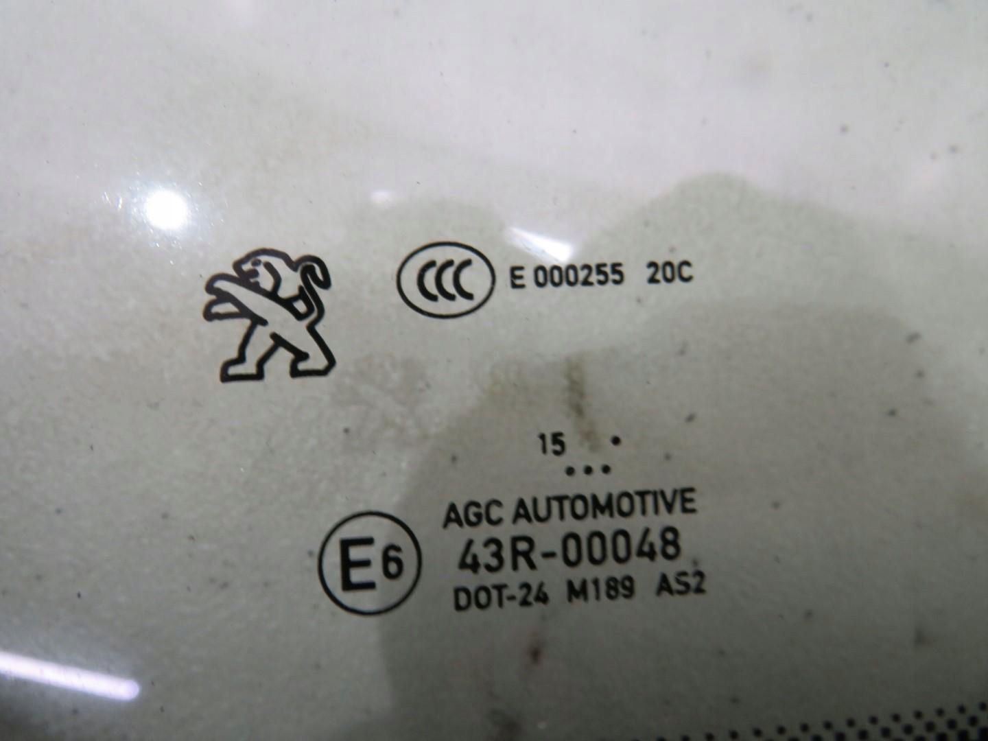 SZYBA KAROSERYJNA LEWY TYŁ KOMBI PEUGEOT 308 T9 Typ samochodu Samochody osobowe