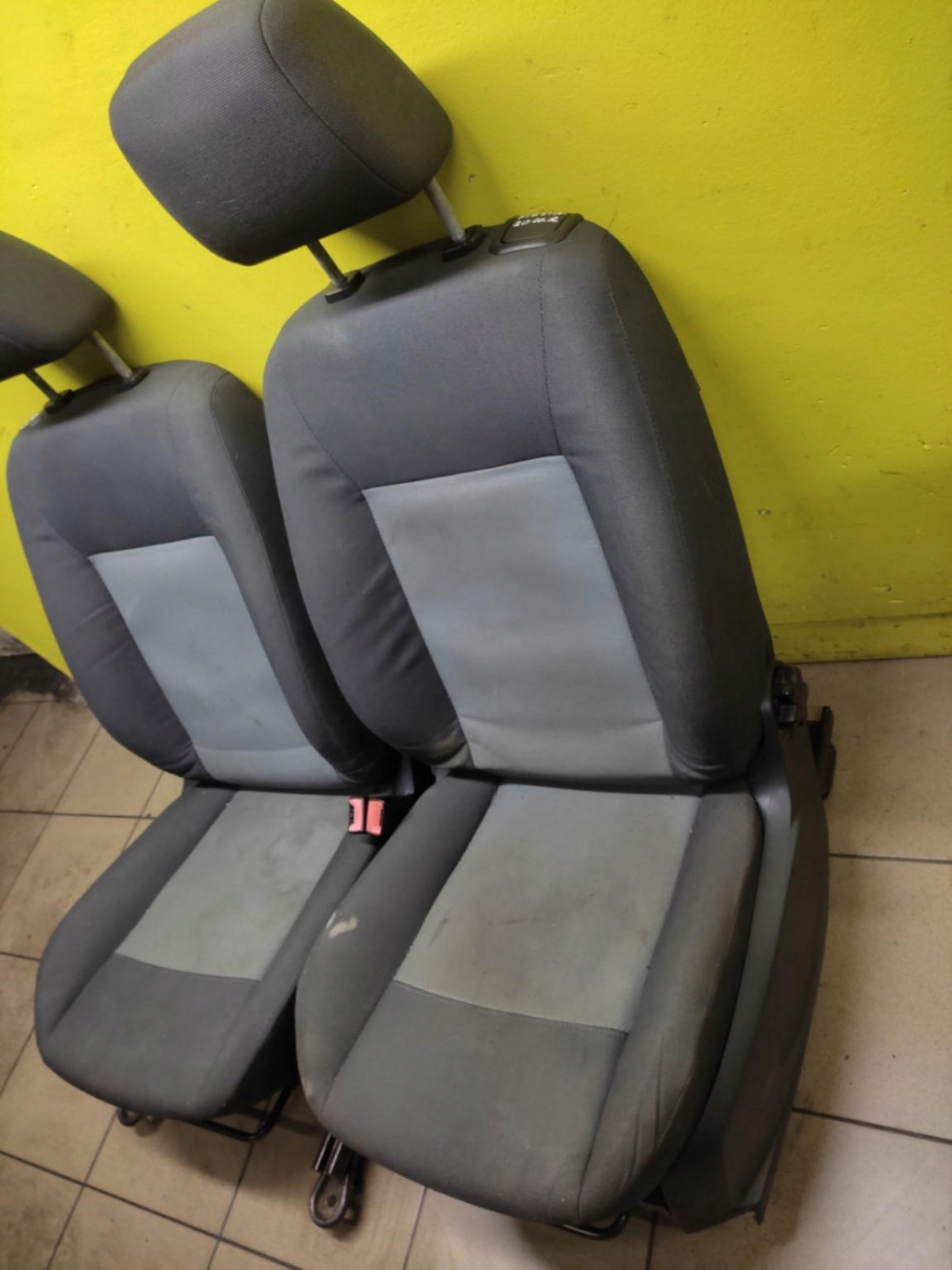 FORD FIESTA MK7 seats front