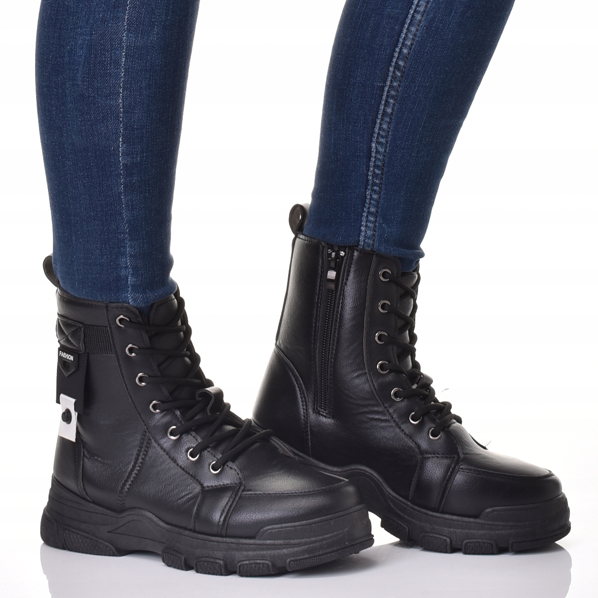 SKÓRZANE DAMSKIE GLANY PŁASKIE SZNUROWANE Marka inna