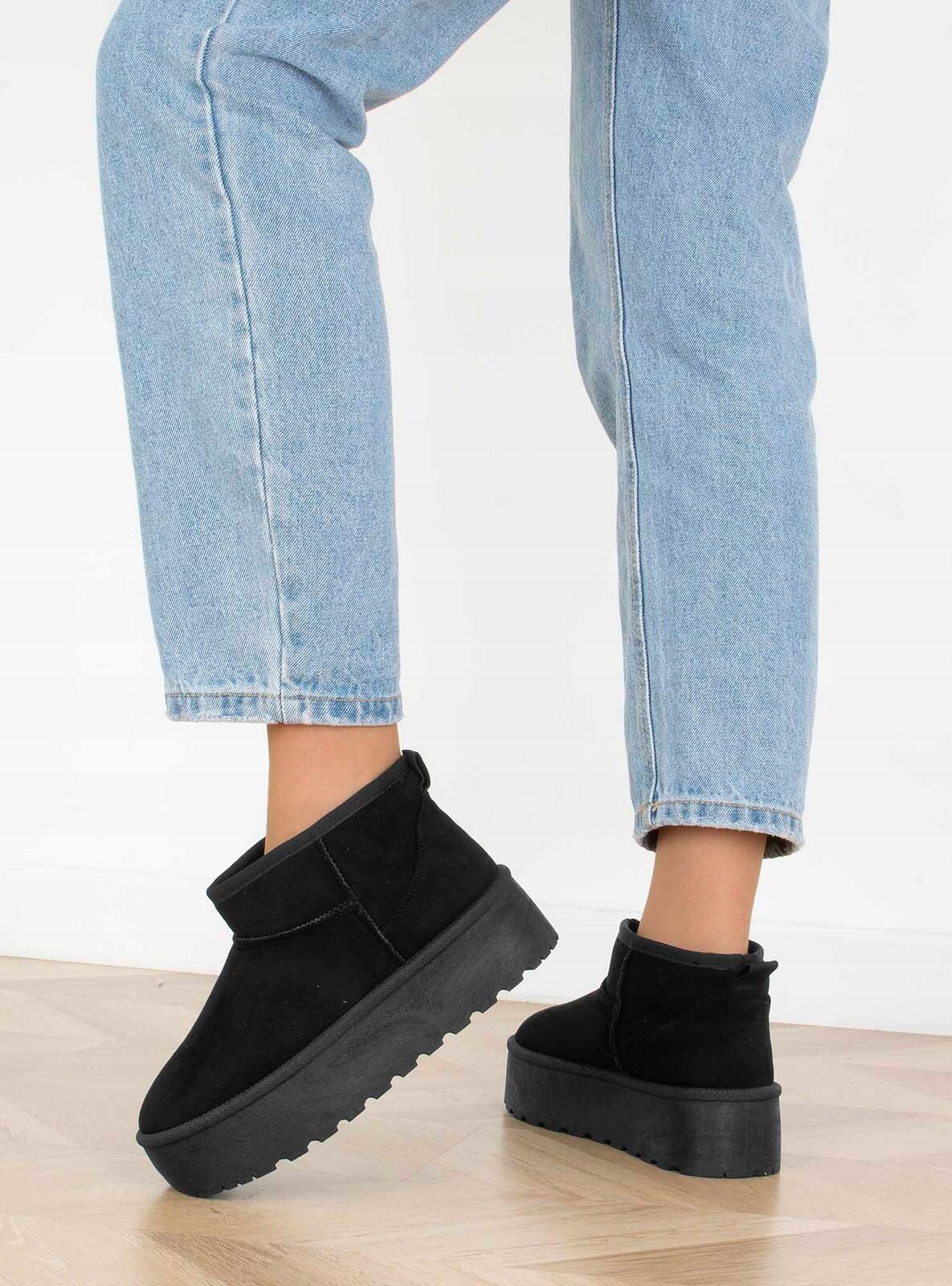 7684 CZARNE OCIEPLANE BOTKI ŚNIEGOWCE PLATFORMA 39 Wzór dominujący bez wzoru