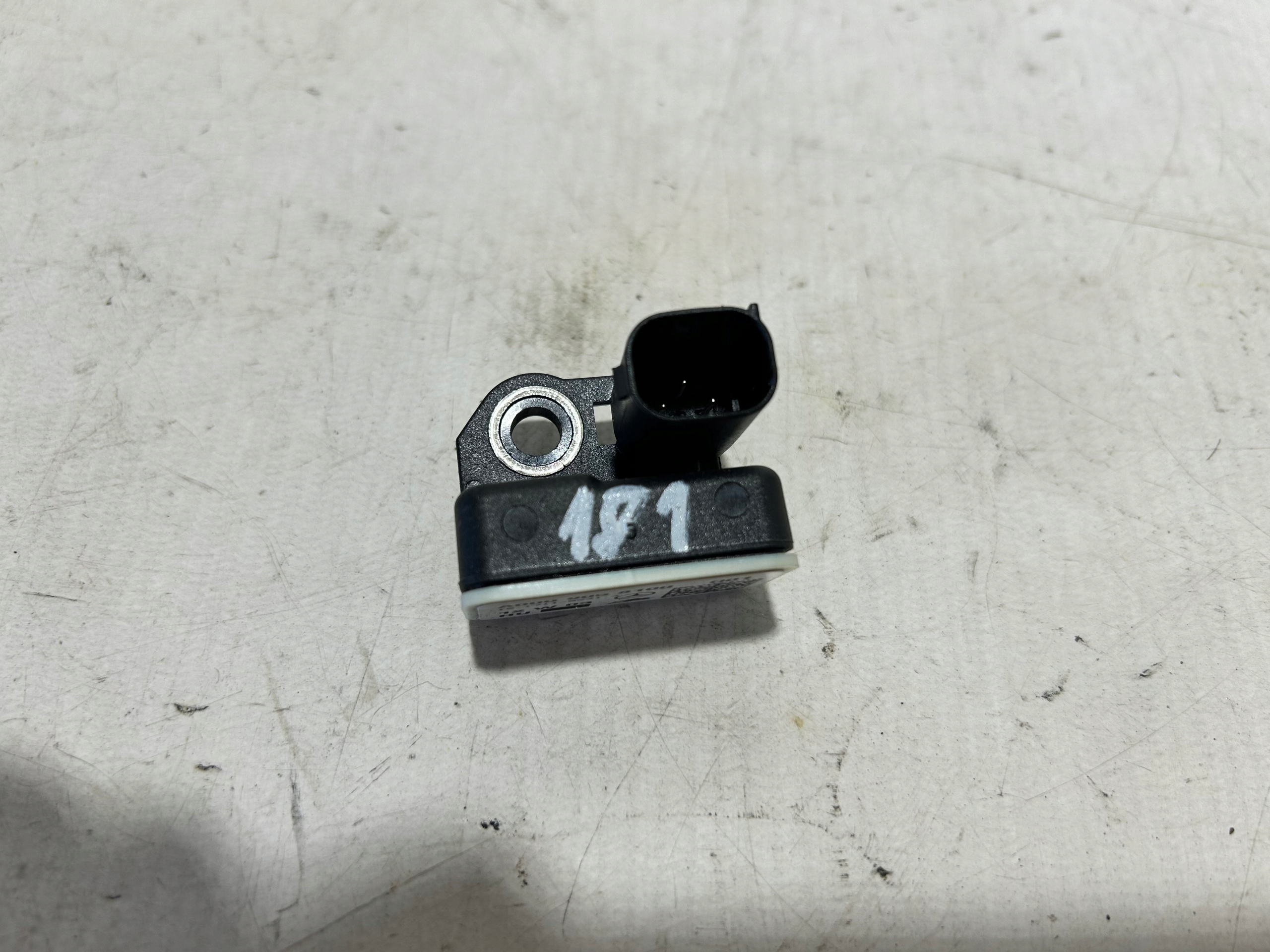 impact sensor MERCEDES ML W166 0009058100