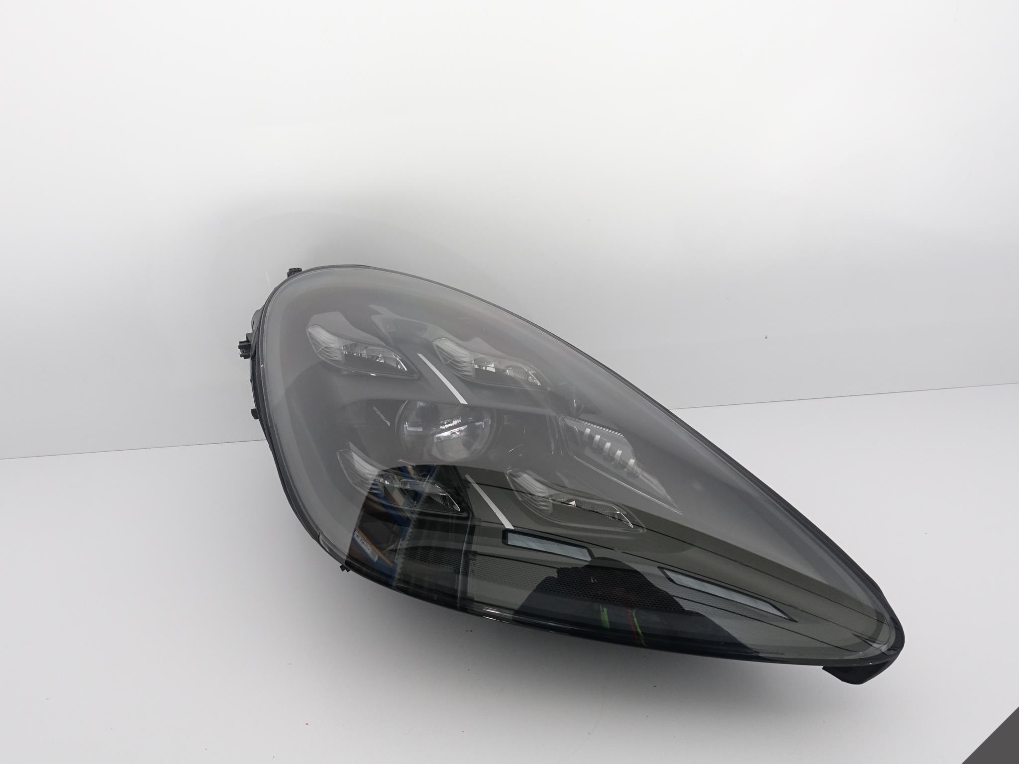 PORSCHE CAYENNE 9Y0 E3 18- LAMPA MATRIX FULL LED