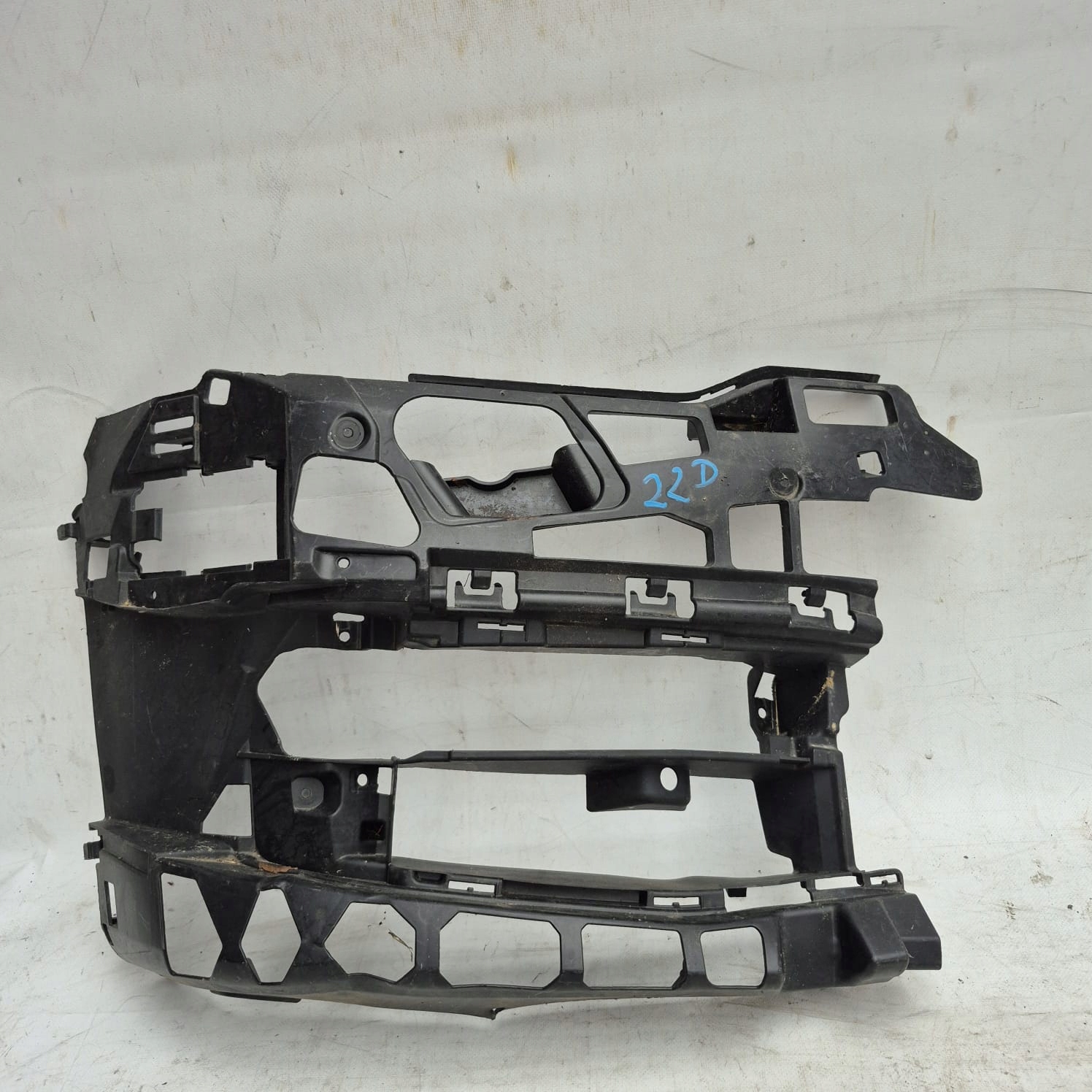BMW 5 G30 G31 17-20 support holder of a bumper right front