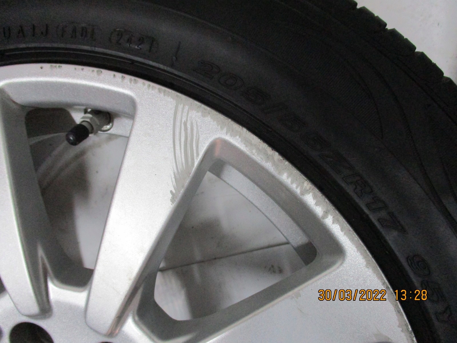 wheels discs tyres JAGUAR XE R17 4MM